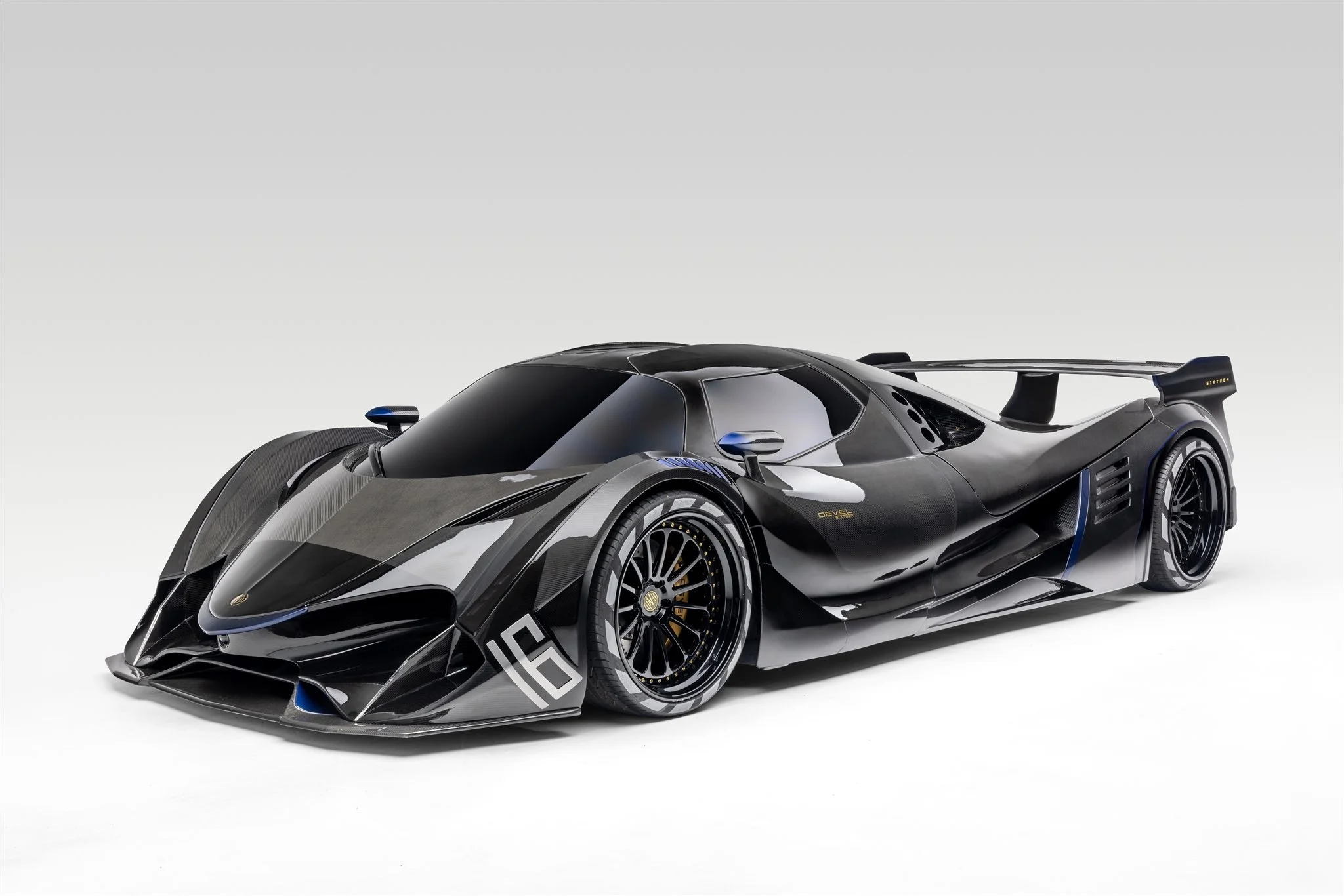 Devil Sixty Devel Sixteen Car