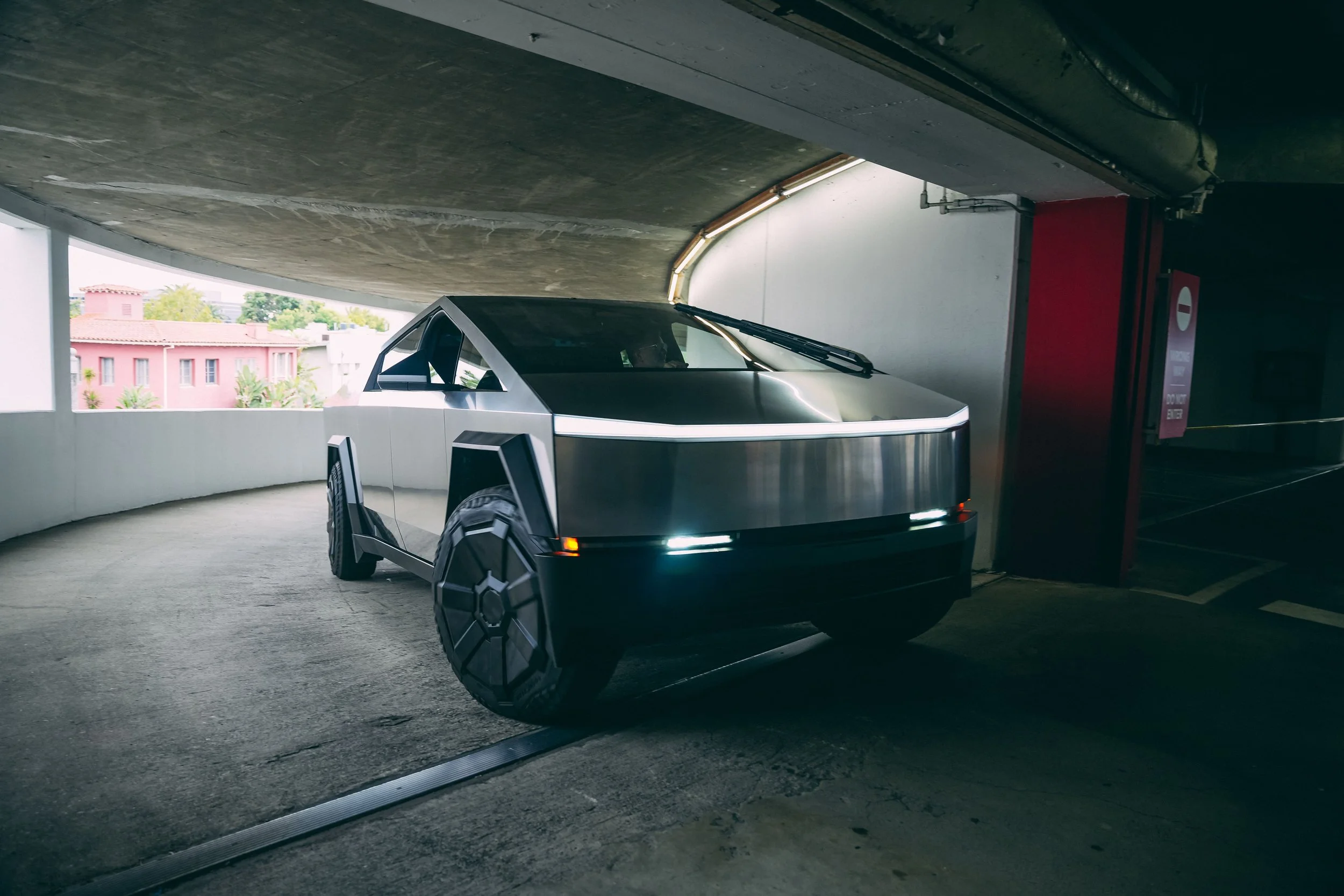 EVENT RECAP | The Inaugural Electrified Cars and Coffee