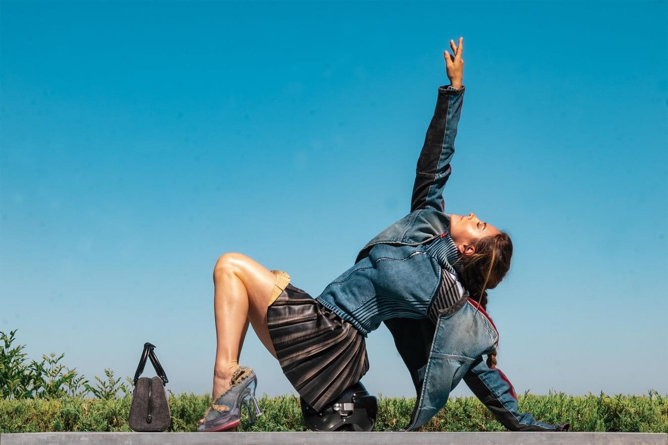 Huge thanks to @annieandnora for styling @tetianagaidar in @frouyork for @flauntmagazine 🙏🏼 Products were pulled via our LA showroom on Melrose and the outcome was being included in this fantastic editorial! Congratulations to everyone involved 🖤