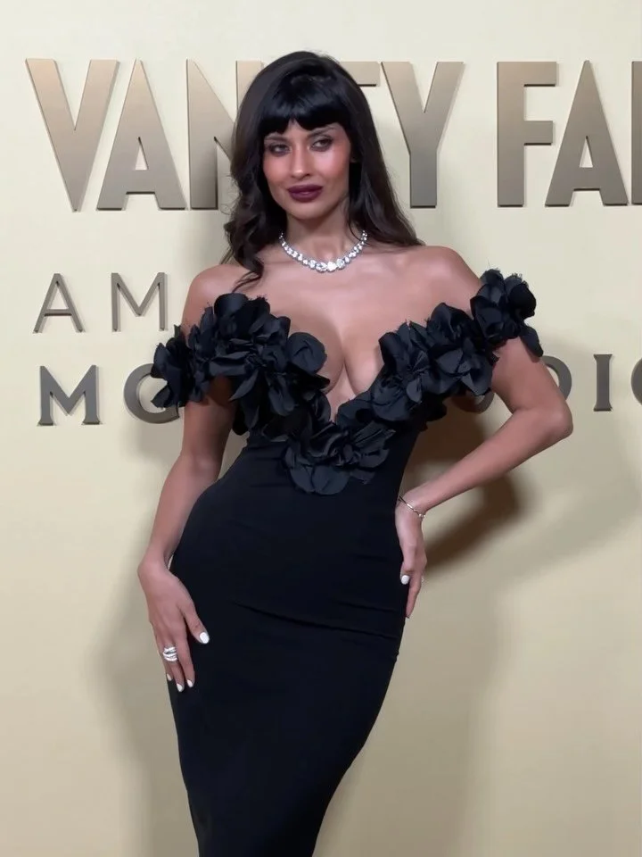 @jameelajamil wears @ghanem_haute_couture for @vanityfair and @amazonmgmstudios awards season celebration. ✨ 

Styled by @calvinopaleye