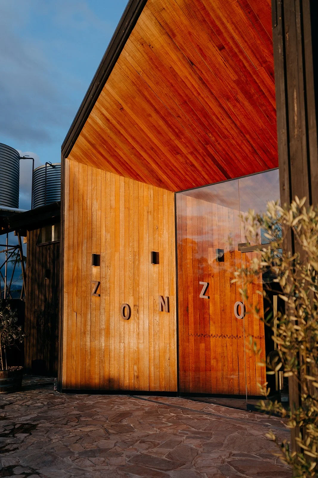 Wedding Flowers at Zonzo Estate: My Guide to Floral Styling at This Beautiful Yarra Valley Venue
