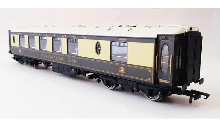 Hornby Pullman Car No. 72 Third Class  R4660