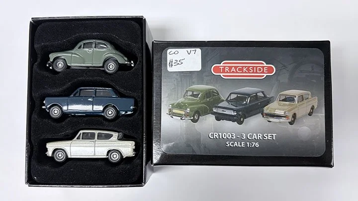 Trackside - CR1003 - 3 Car Set