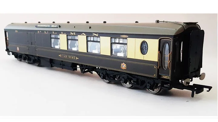 Hornby Pullman Car No. 95  R4381
