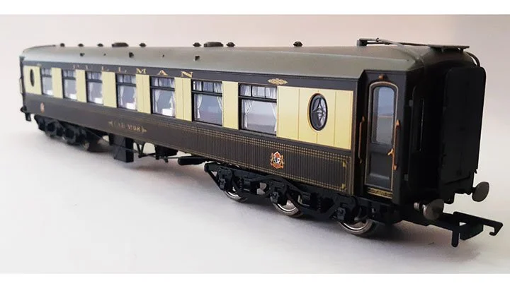 Hornby Pullman Car No. 98  R4385