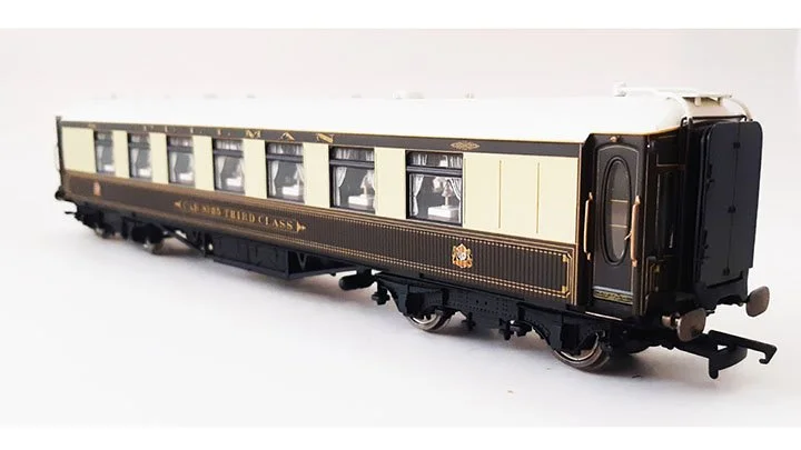 Hornby Pullman Car No. 35 Third Class  R4144