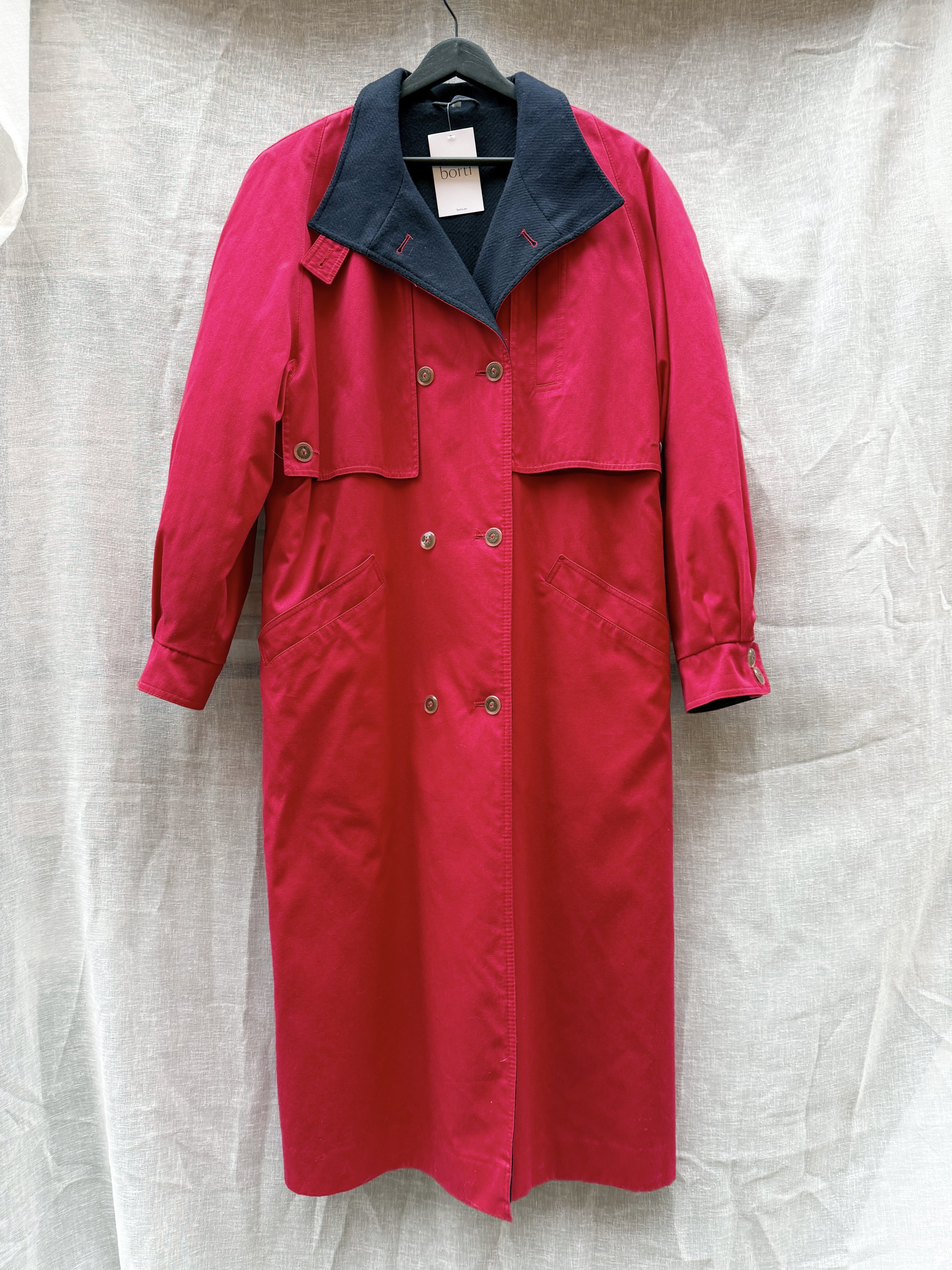 Trenchcoat fôret rød/blå