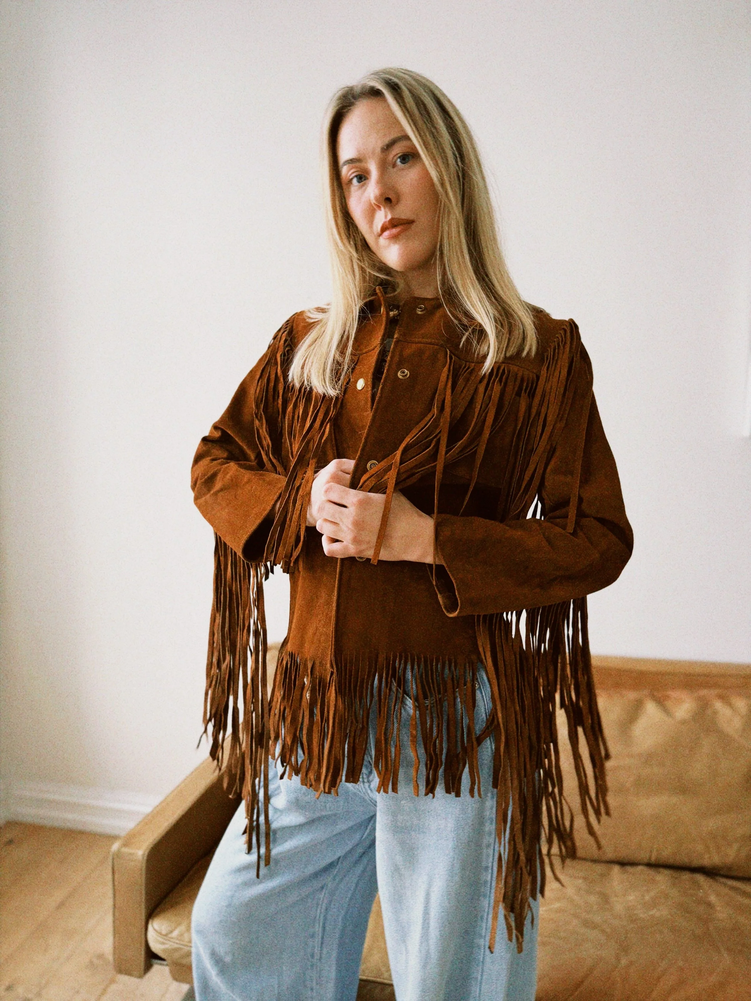 Jakke semsket cognac med frynser