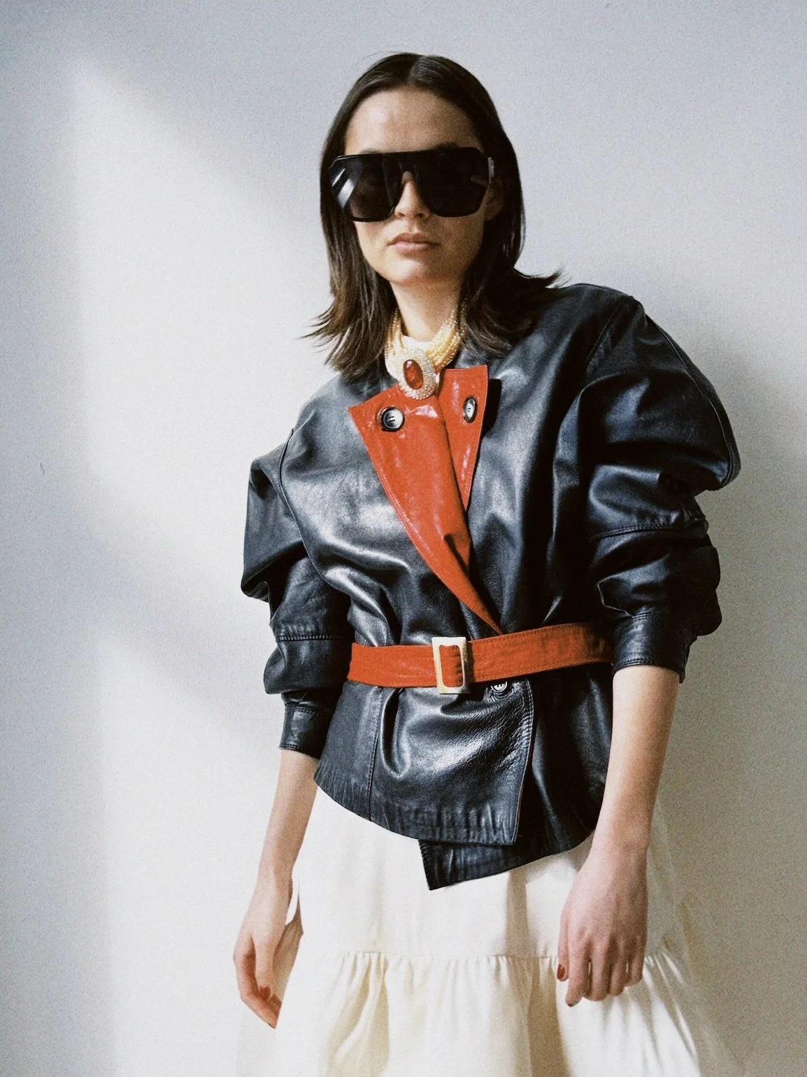 Jakke skinn sort/rød