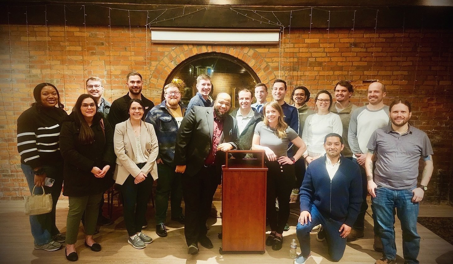 Please join us as we congratulate and welcome the 20 participants enrolled in our #CrashCourseCbus winter cohort. This photo was taken during our Week 1 &ldquo;field trip&rdquo; to @keltonhousemuseum!!

ℹ️ Crash Course Columbus is a #cypclub initiati
