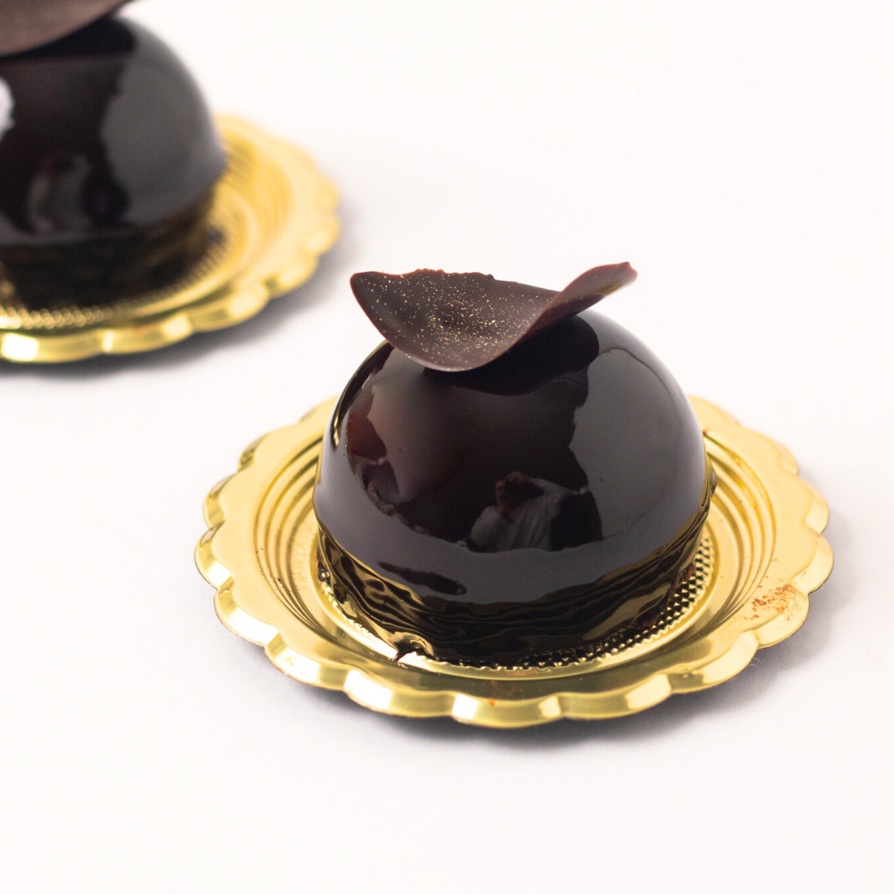 A SIMPLE GUIDE TO HOSTING A SWEET VALENTINE’S DAY GATHERING