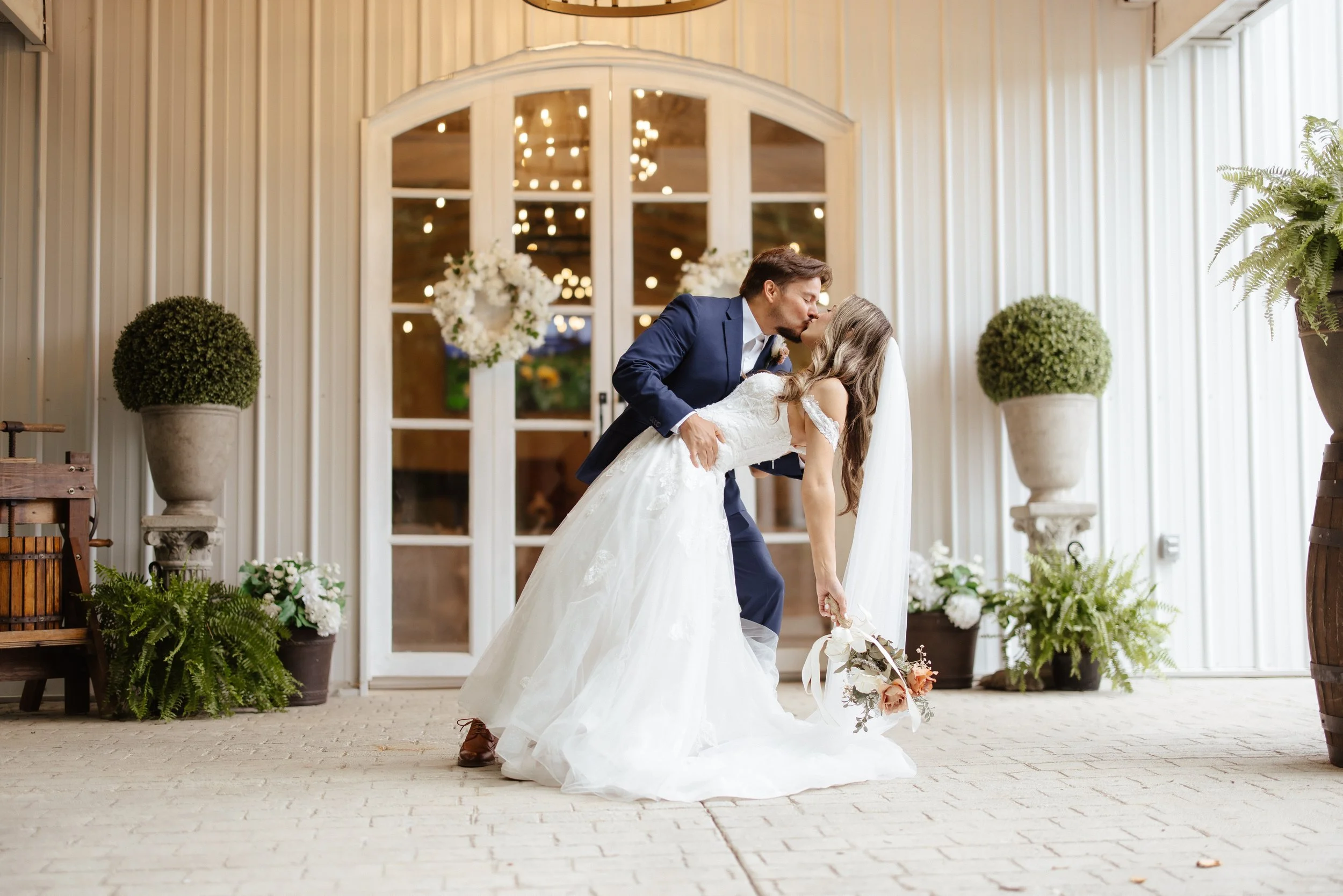 Nashville_Garden_Elopement_The_Effortless_Wedding (68).jpg