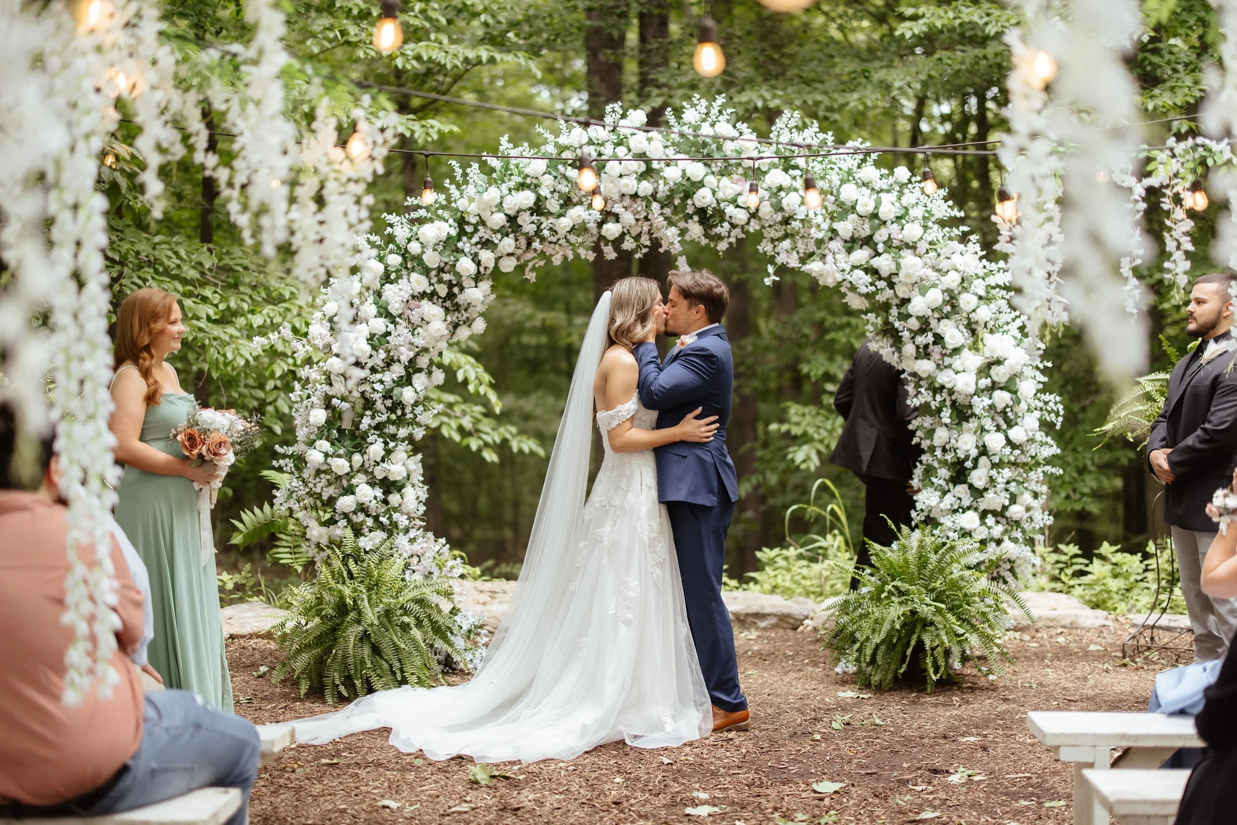 Nashville_Garden_Elopement_The_Effortless_Wedding (1).jpg