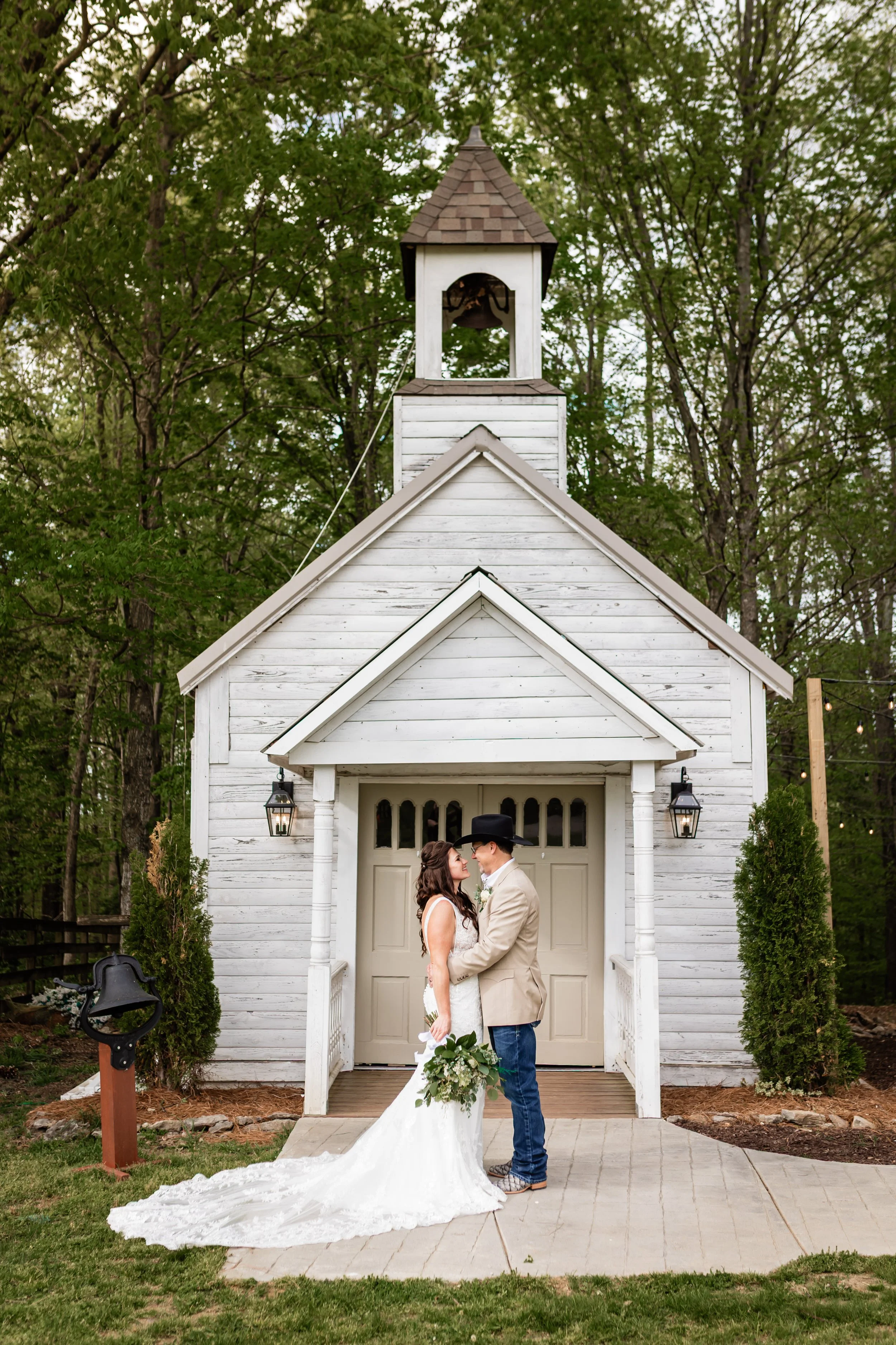 Nashville-Chapel-Elopement-The-Effortless-Wedding (55).jpg