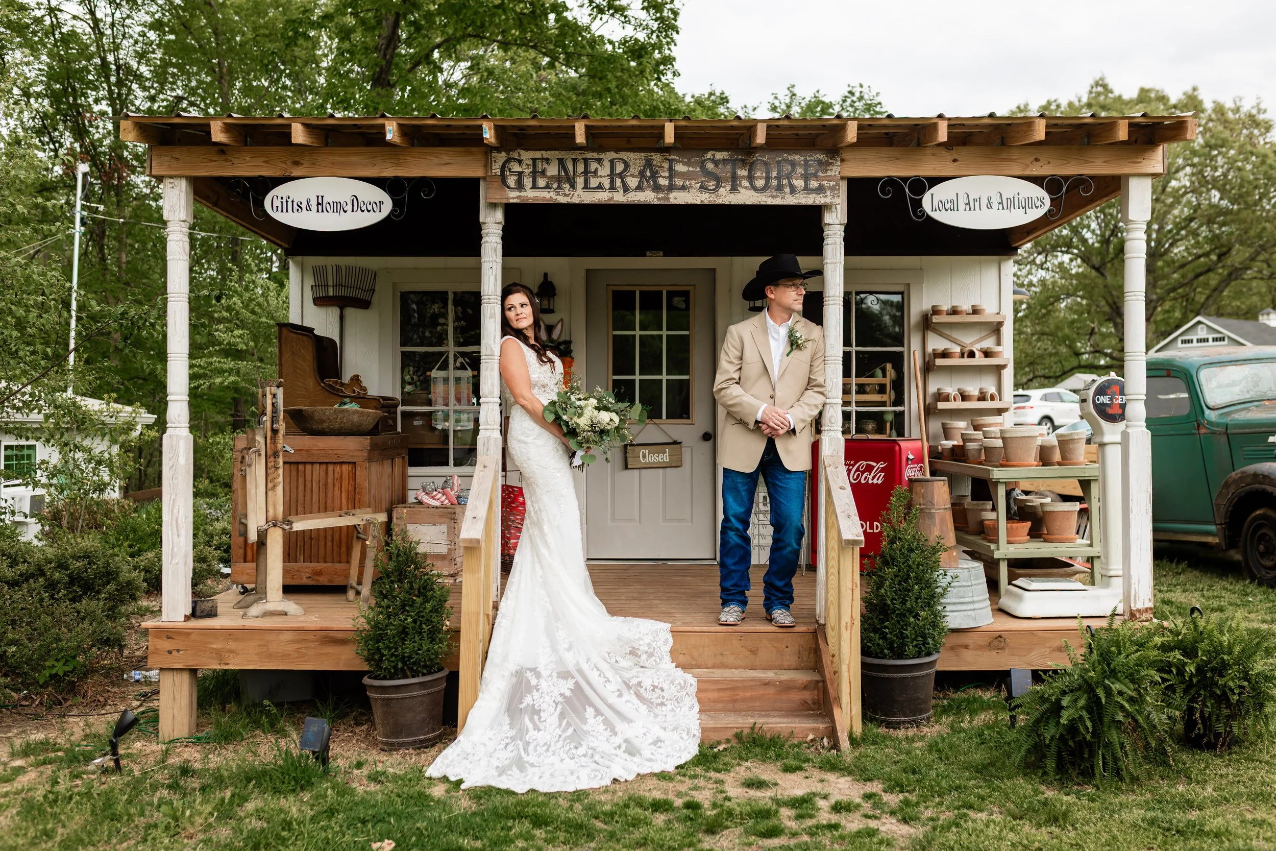 Nashville-Chapel-Elopement-The-Effortless-Wedding (42).jpg