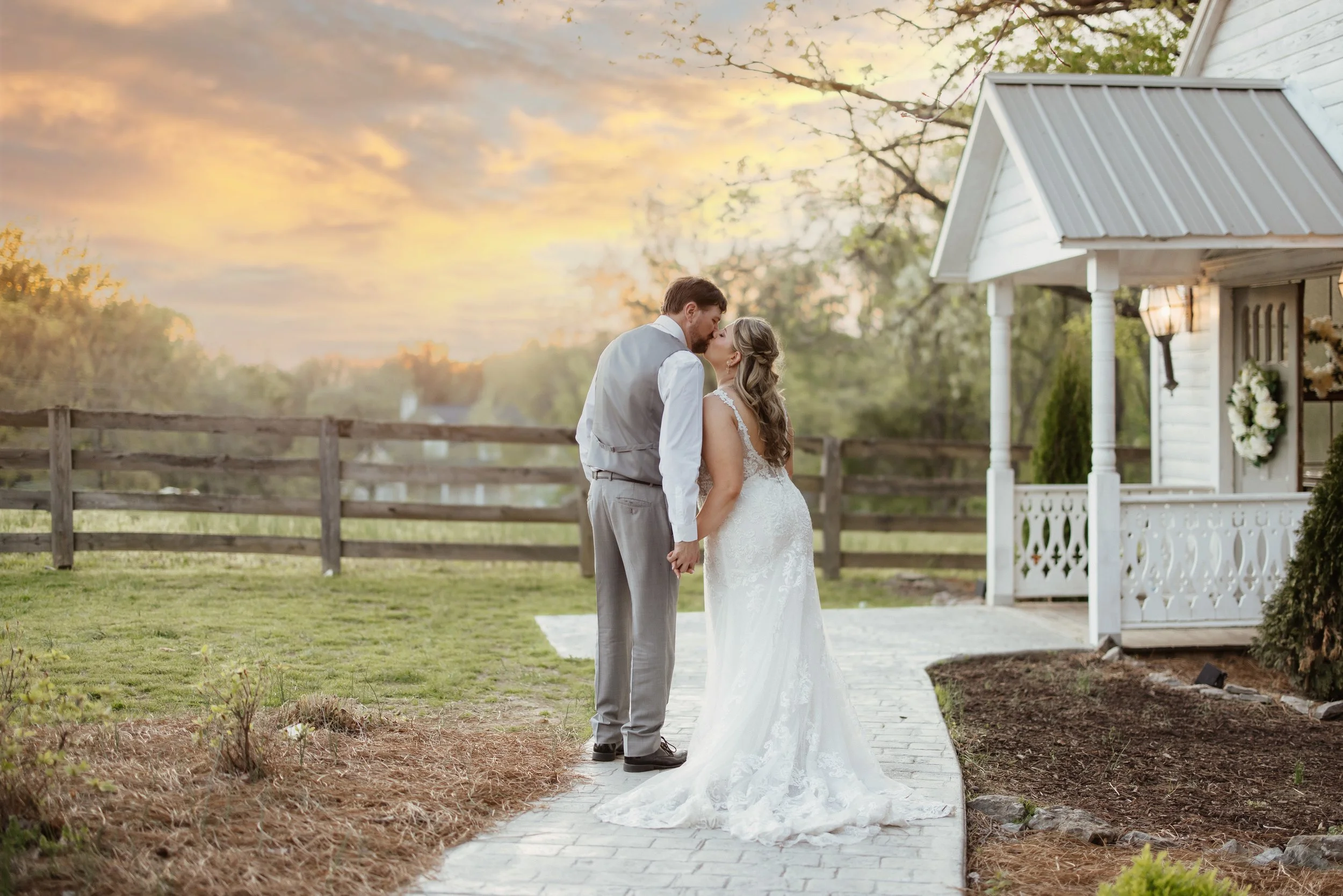 Nashville_Micro_Wedding_The_Effortless_Wedding (169)_sky.jpg