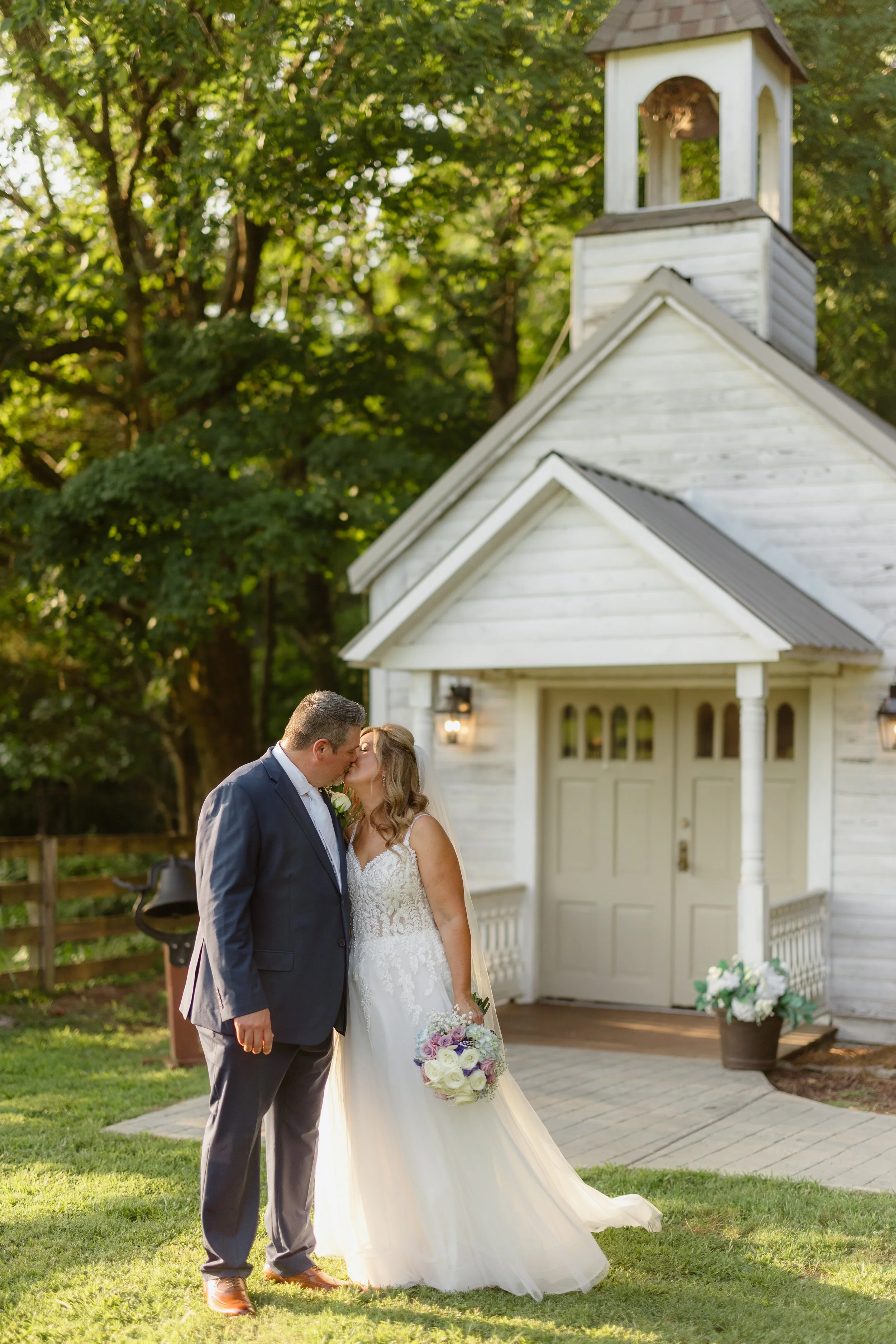 Nashville_Chapel_Elopement_Effortless_Weddings (119).jpg