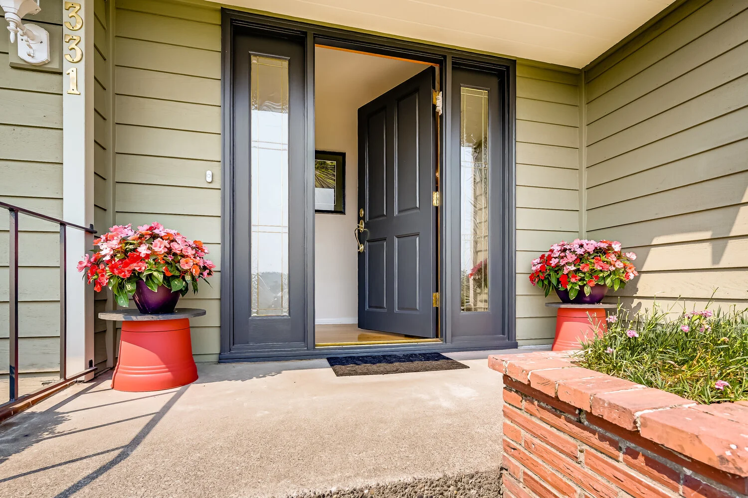 Updated Andrews Bay Split Level