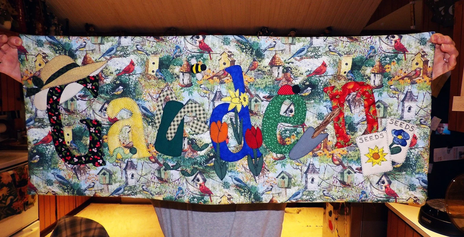 Traditional Garden Pillow & Case, Pillow, 36x15: Lindy Siebert, Bethesda Mennonite Church

Traditional colored Garden bench pillow and case.