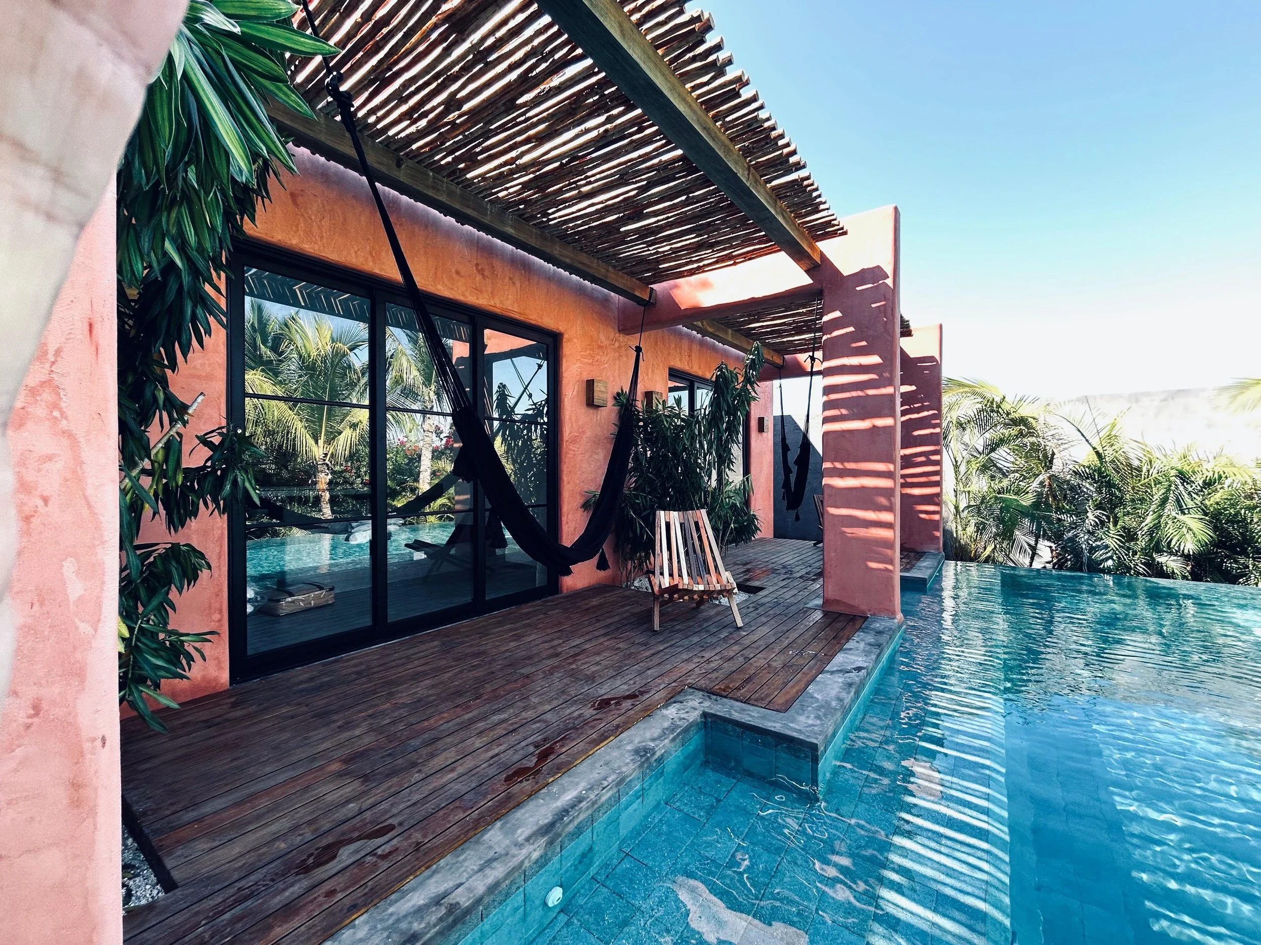 Swim-Up Terrace.jpg