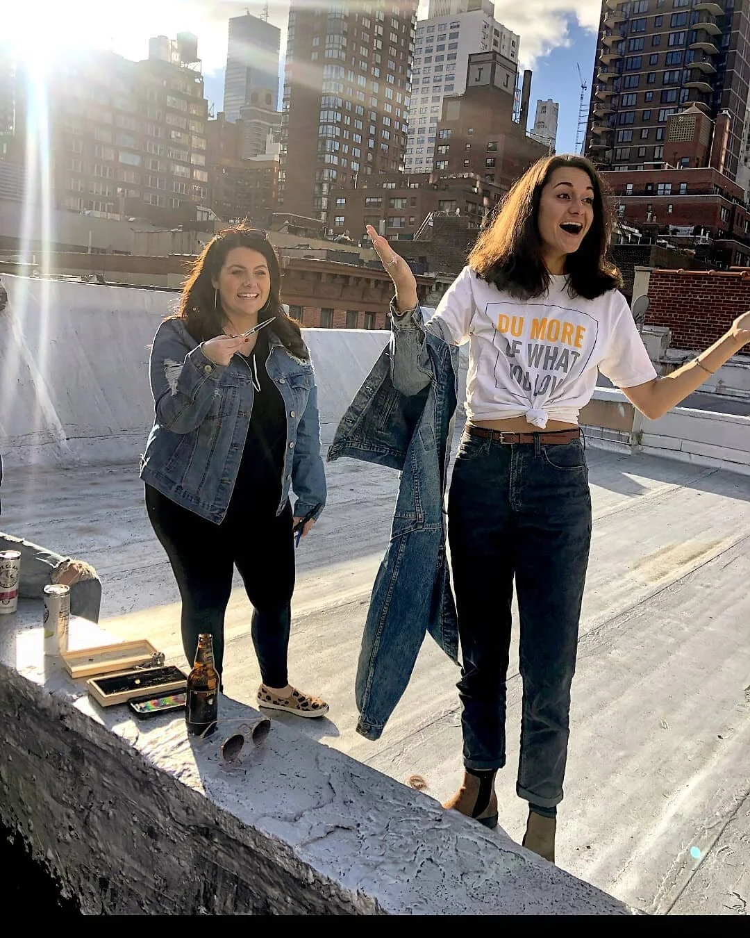 That one time we had a rooftop haircutting ceremony 🤩🏙 I'm sooo grateful that my best friend is such a talented hair stylist!! Also v grateful for the rest of this gaggle of gals 😘 ..until next time my trash queenz