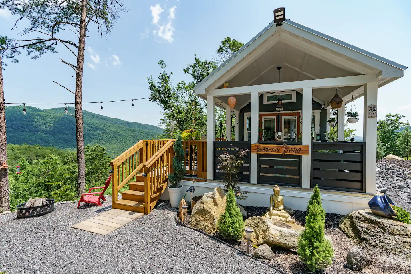 23 Charming Tiny Homes You Can Rent on Airbnb