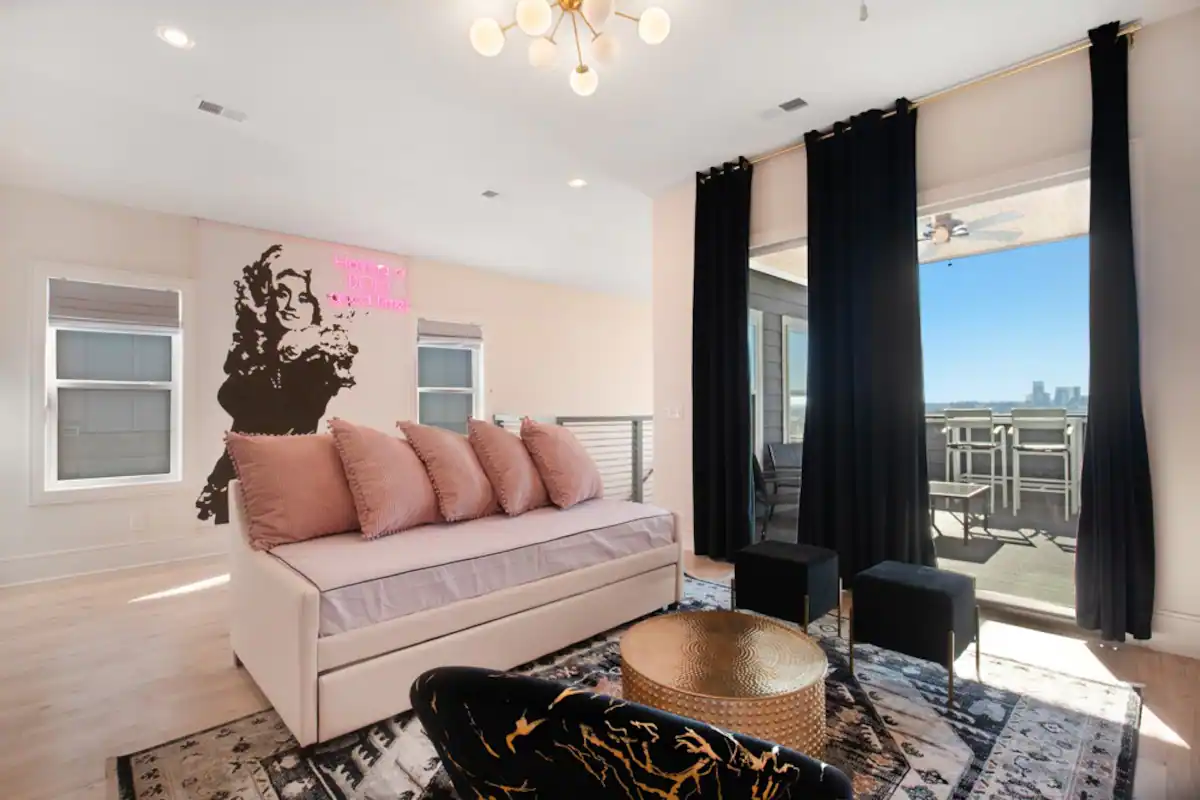 Dolly Parton Themed Airbnb and VRBO Rentals — SEE, SEEK, SLEEP