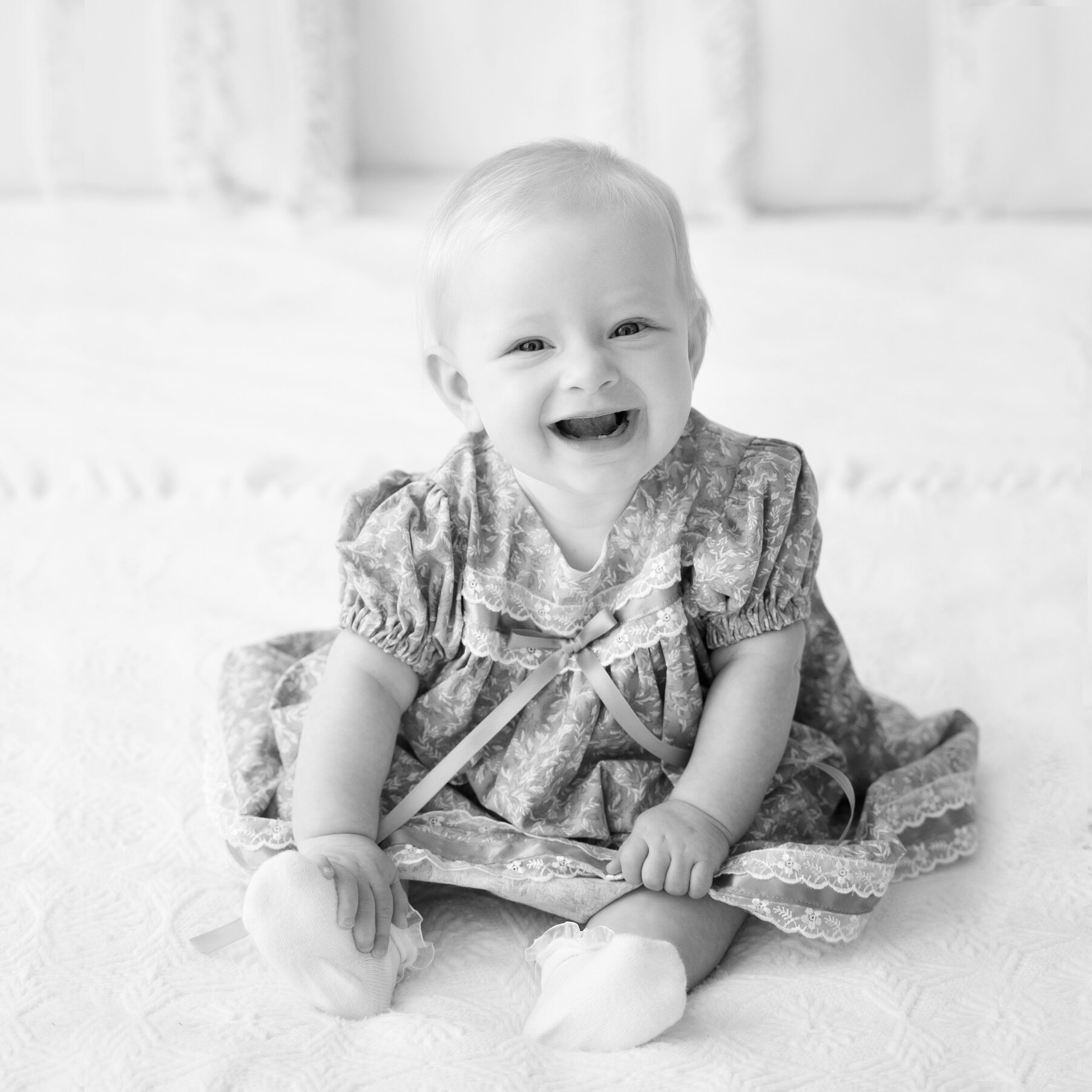 Sweet baby Laura - how wonderful life is while you&rsquo;re in the world 🌸

#candidbaby #candidbabyphotos #babiesofinstagram #babies #babylove #maternityphotography #newbornsession #babyshoot #babyphotographyl #newborn #newbornphotography#newbornbab