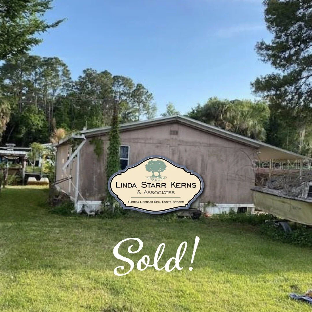 So happy for the buyers and sellers of this property. Thank you for choosing Linda Starr Kerns and Associates! 😀

#realestate #realty #broker #forsale #newhome #househunting #property #properties #realtorpascocounty #buyinghomes #sellinghomes #linda