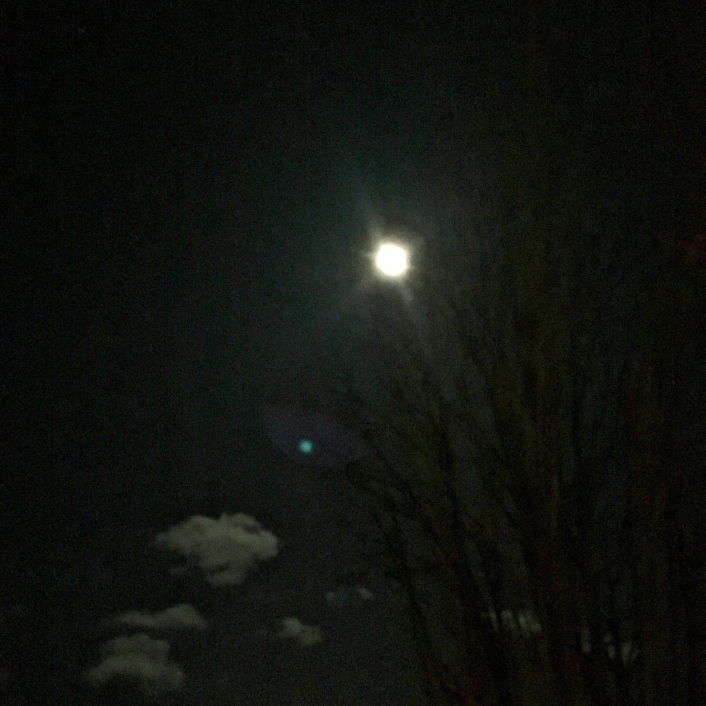 Pebonkas Winter Maker Moon Atowi