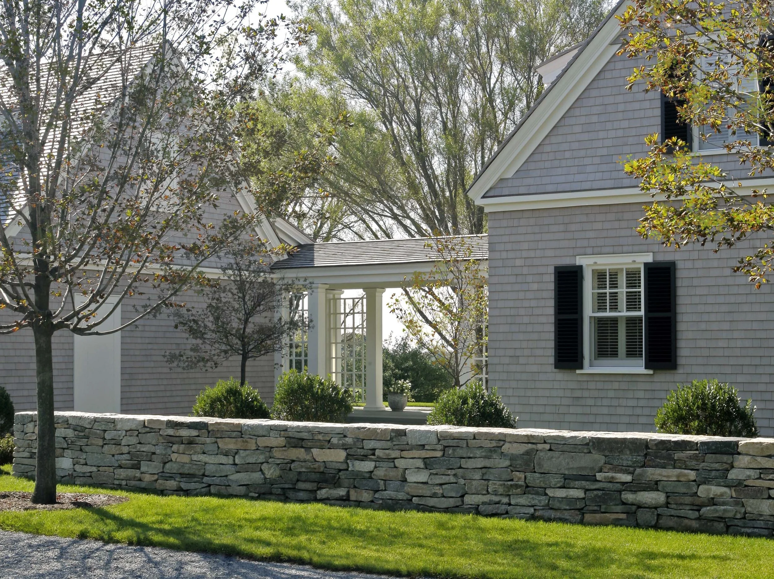 Refined Coastal Residence Coastal — Mellowes and Paladino