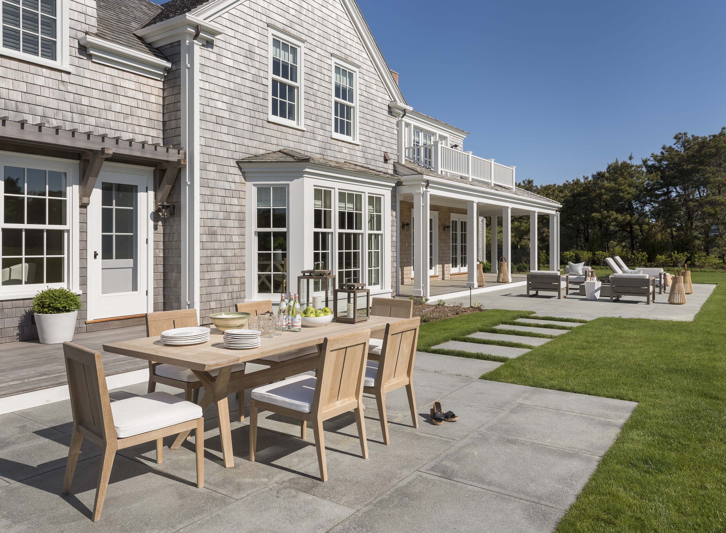 Nantucket Architect Mellowes and Paladino Nantucket Family Retreat West.03.jpg