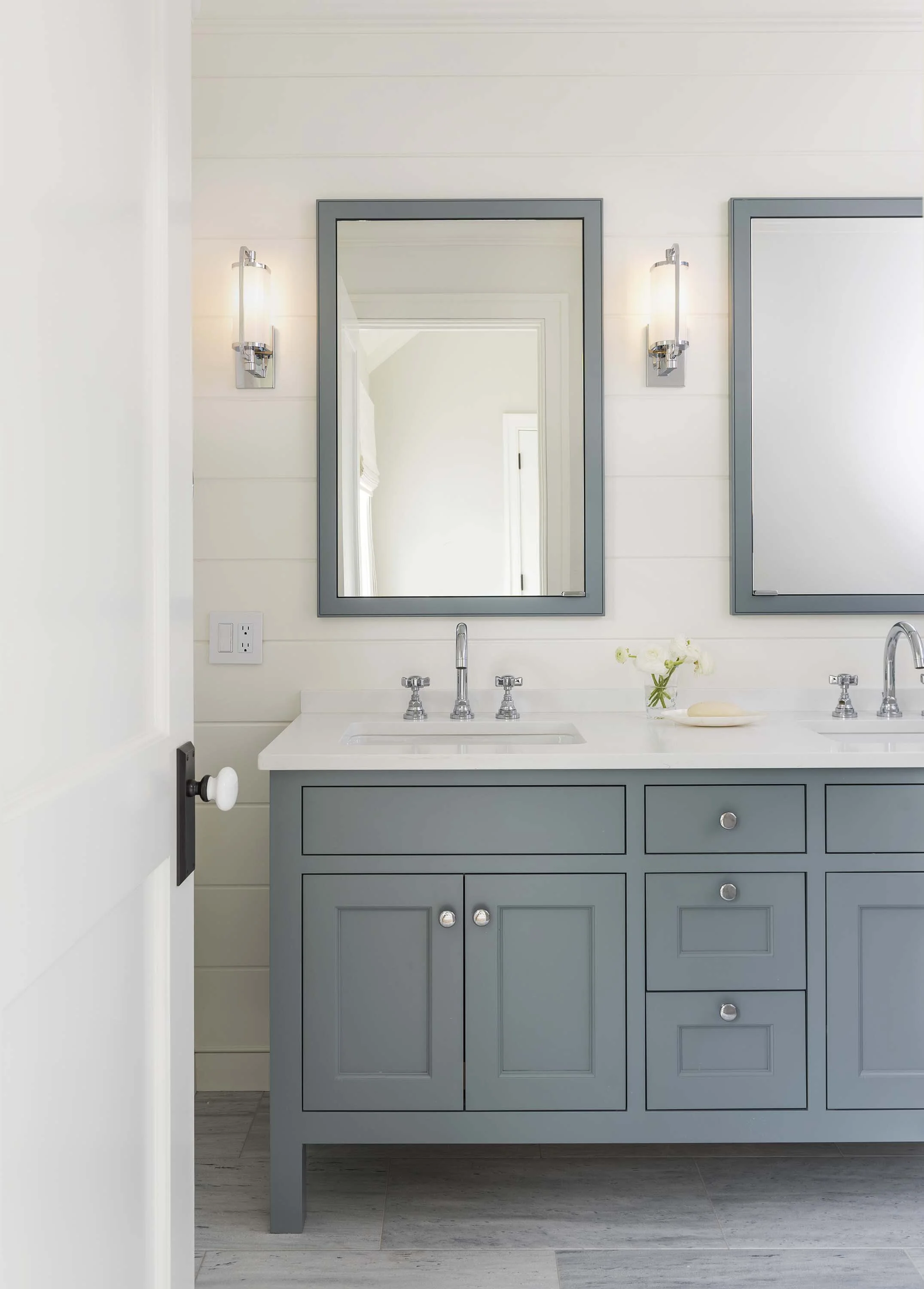 Nantucket Architect Mellowes and Paladino Nantucket Family Retreat West.26.jpg