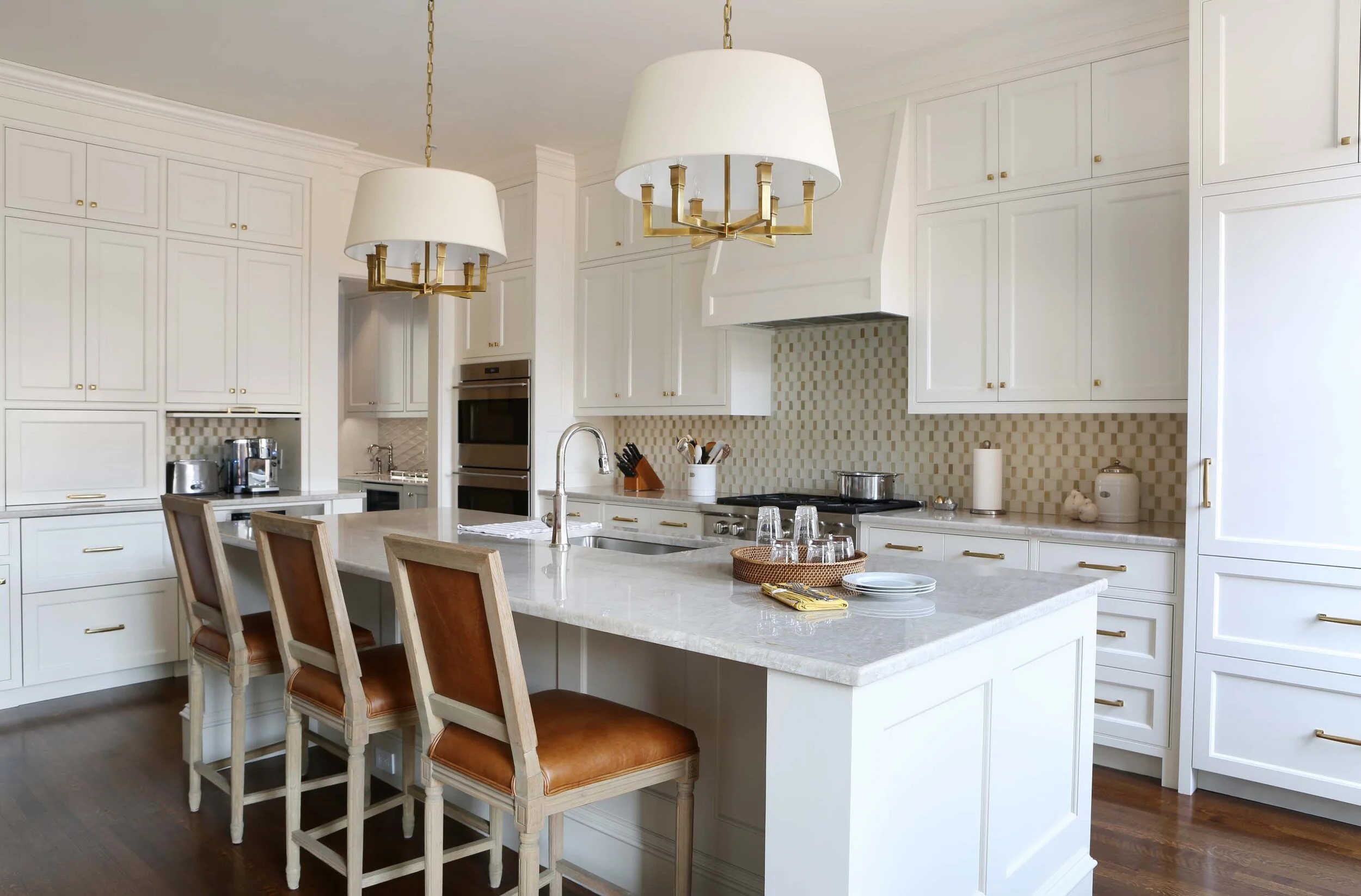 Boston Architect Light FIlled Back Bay Residence.01.jpg