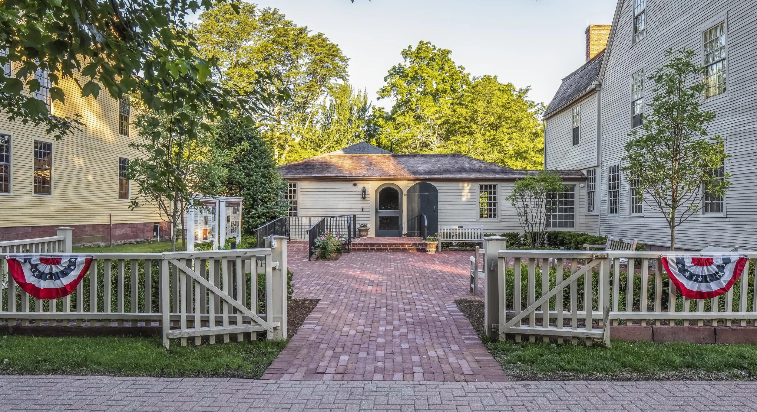 Webb+Deane+Stevens+Museum+New+Entrance+Holcombe+Education+Wing+Shed+Wethersfield+CT+MELLOWES+PALADINO+ARCHITECTS+ Ext 13B 0326--0327-B FINAL.jpg