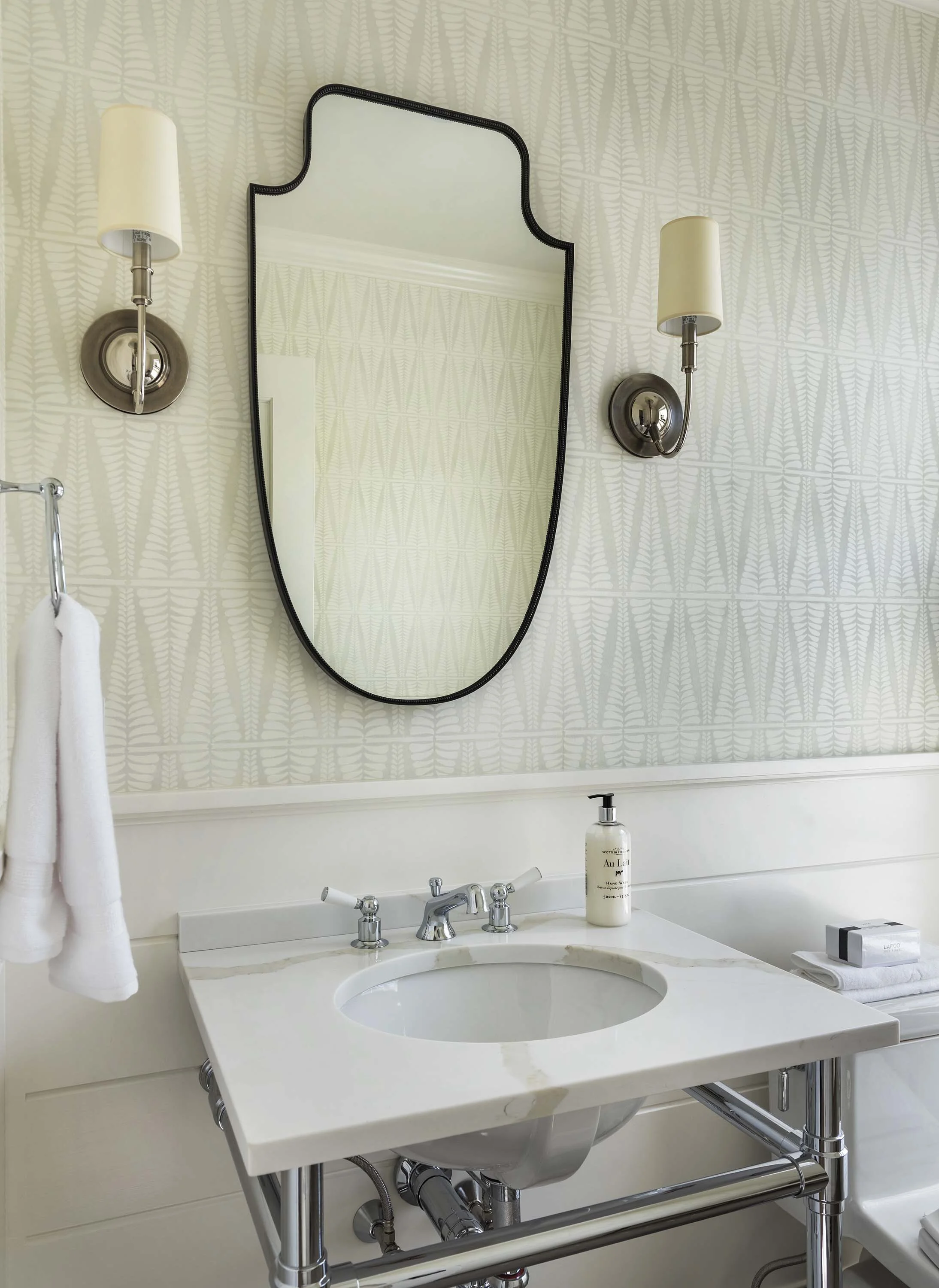 Nantucket Architect Mellowes and Paladino Nantucket Family Retreat West.29.jpg
