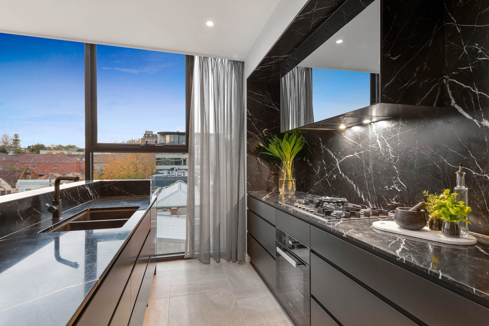 40 Caroline St 04.jpg
