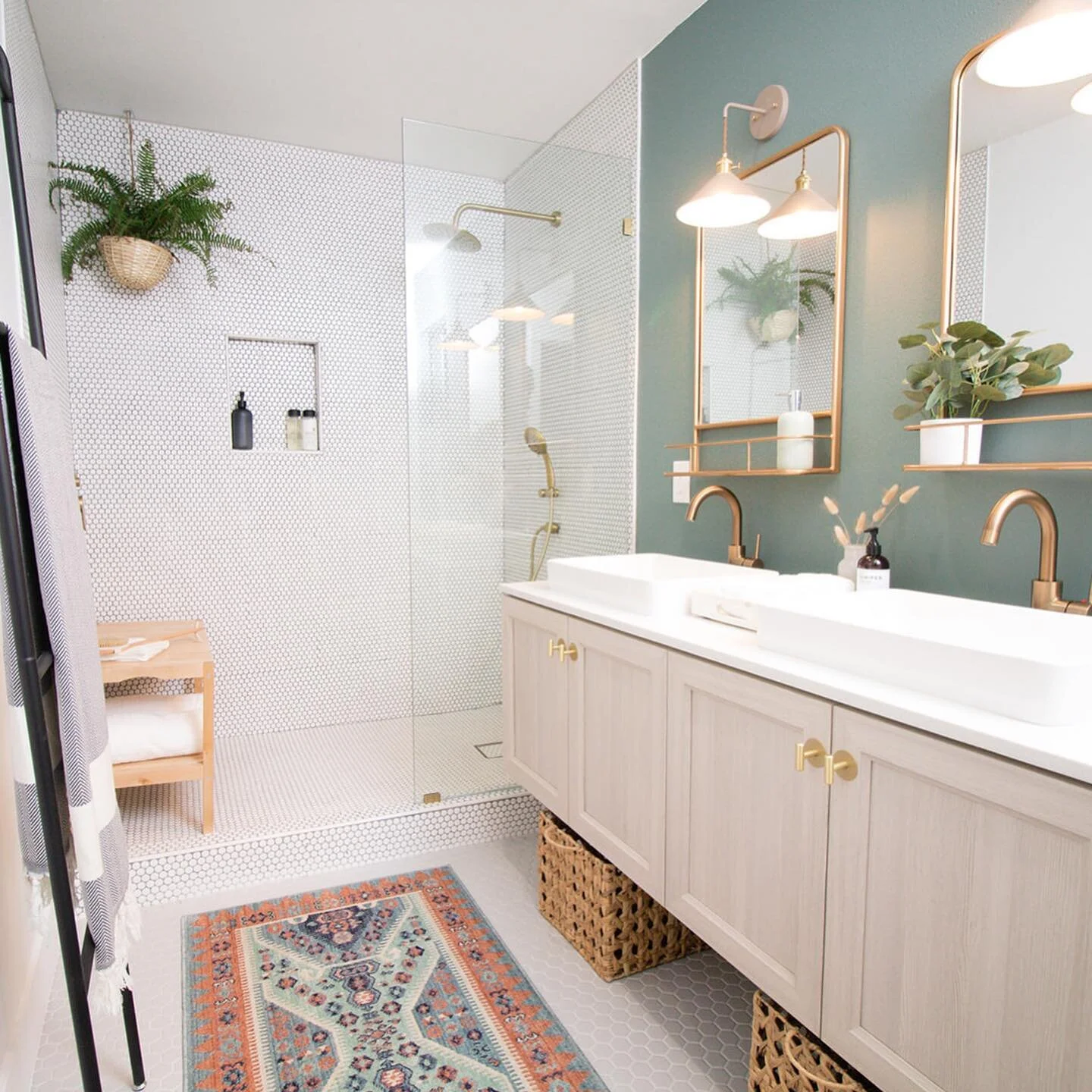 Owner&rsquo;s On-Suite.
.
Let&rsquo;s talk deeds on the on-suite in one of the two principal bedrooms at #ProjectOrange .
.
.
By far, the show-stopper has to be this green-ish blue toned paint by @clarepaint in #CurrentMood that displays beautifully 