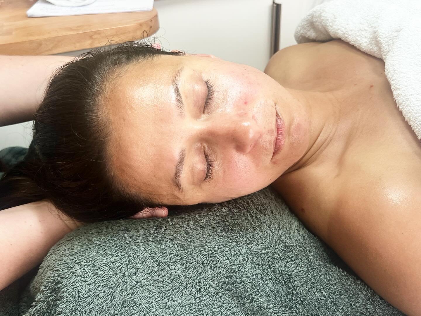 Who wants to feel this relaxed? 

Having a facial is not just rejuvenating to the face, but it is also restorative for the mind. Regular facials give you the time to focus on your breathing, regain your confidence in having healthy beautiful skin, an