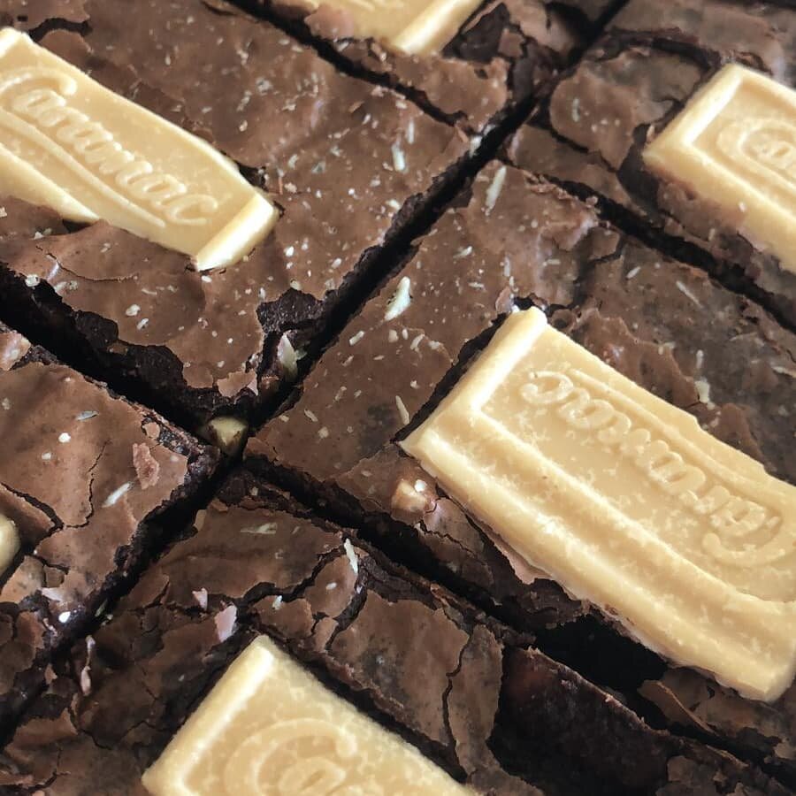 Oh my word look at  these. Retrotastic brownies freshly baked for you - perfect with our Naked Barista coffees &amp; hot chocs

#worthingfoodanddrink 
#worthingindependent 
#nakedbarista