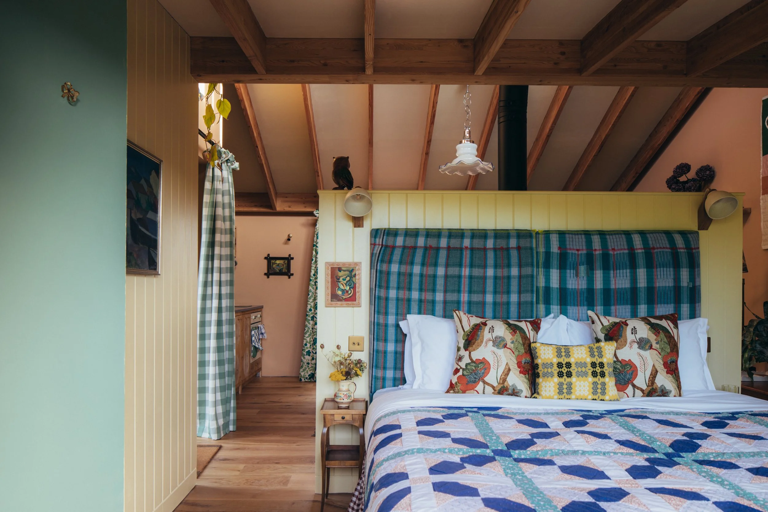 Glebe Cabins - Crows Nest & Sauna-25.jpg