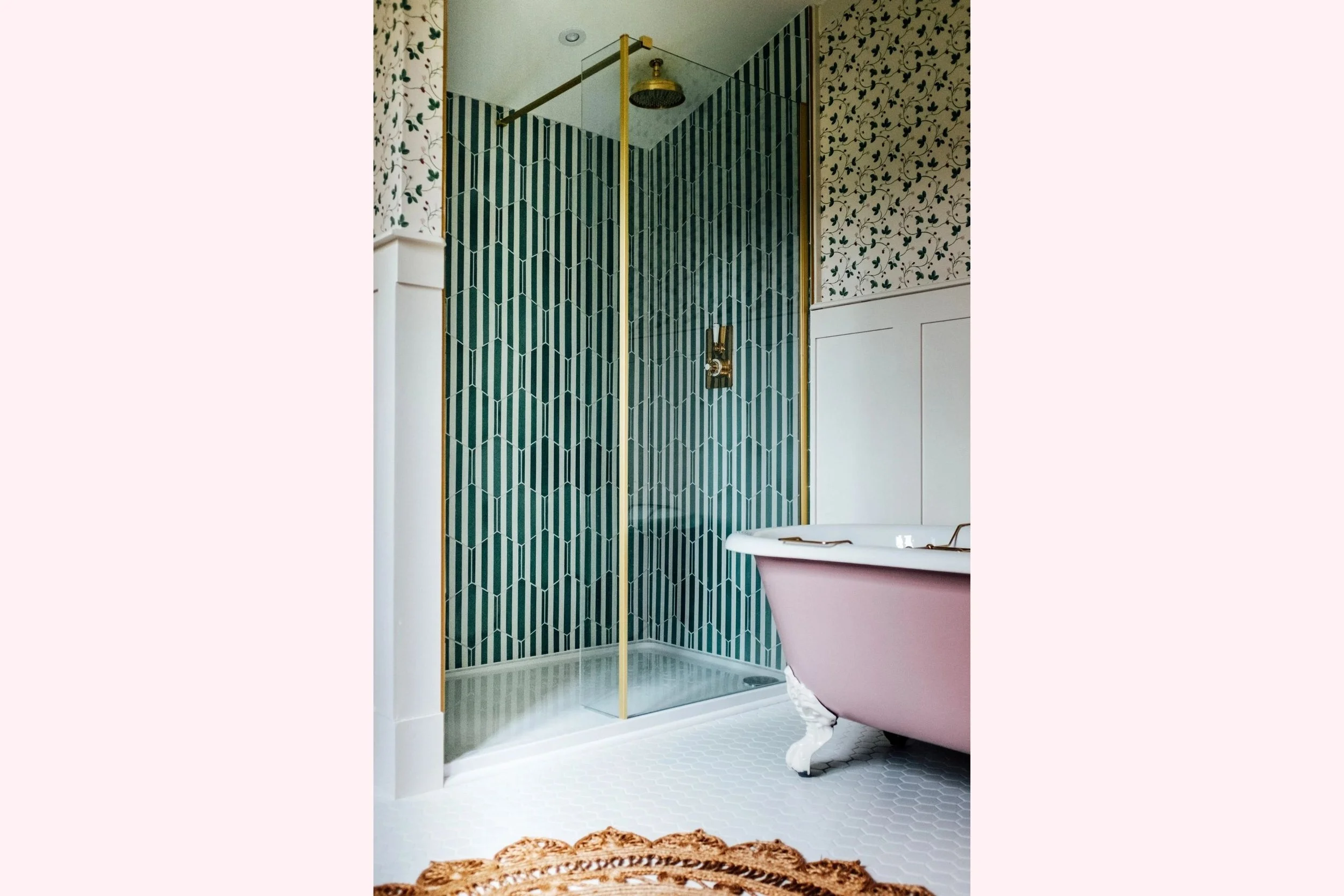 bathroom-in-glebe-house-devon-pub-with-restaurant.jpg