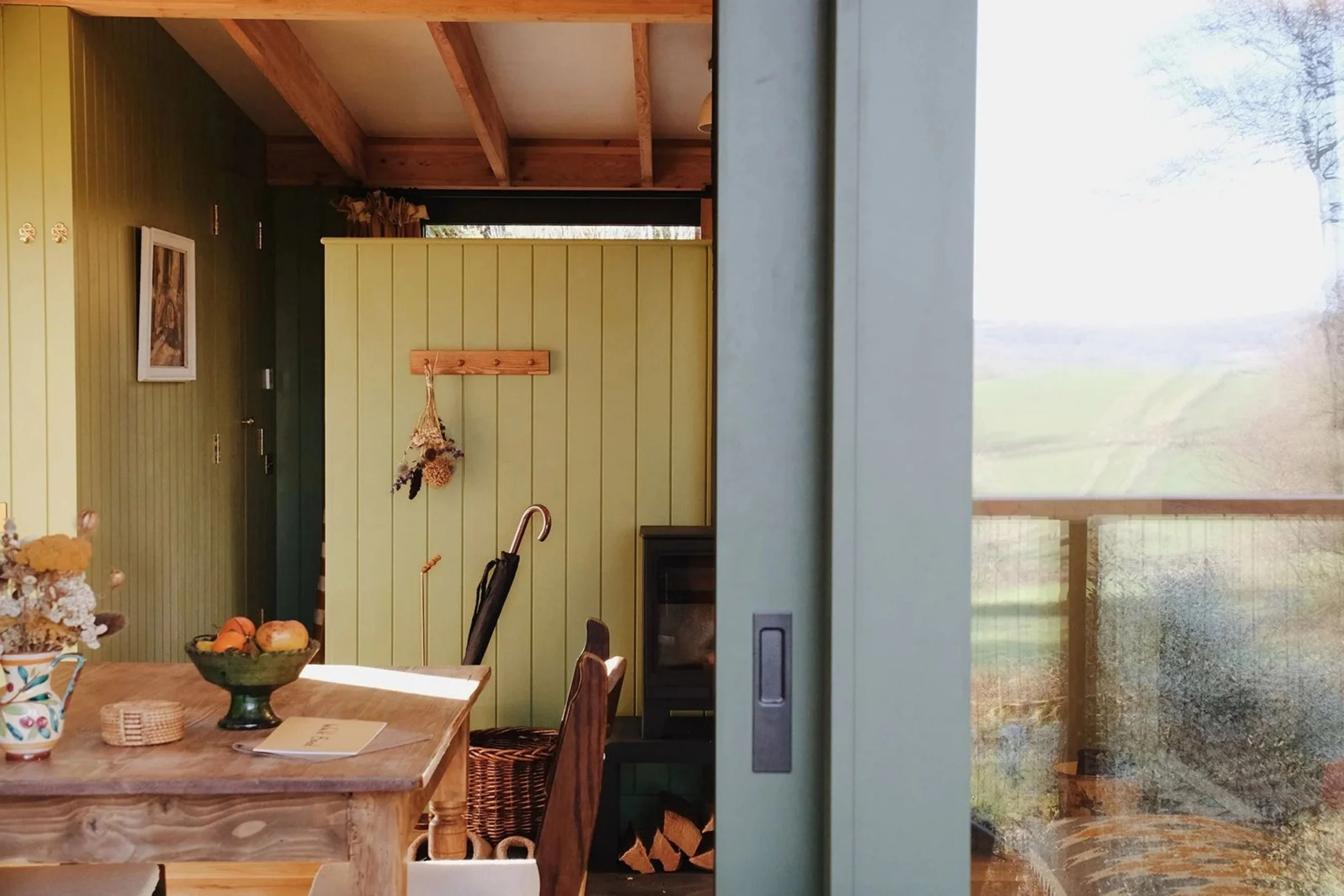 boutique-hotel-cabin-bedroom-interior-crows-nest-in-glebe-house-devon.jpg