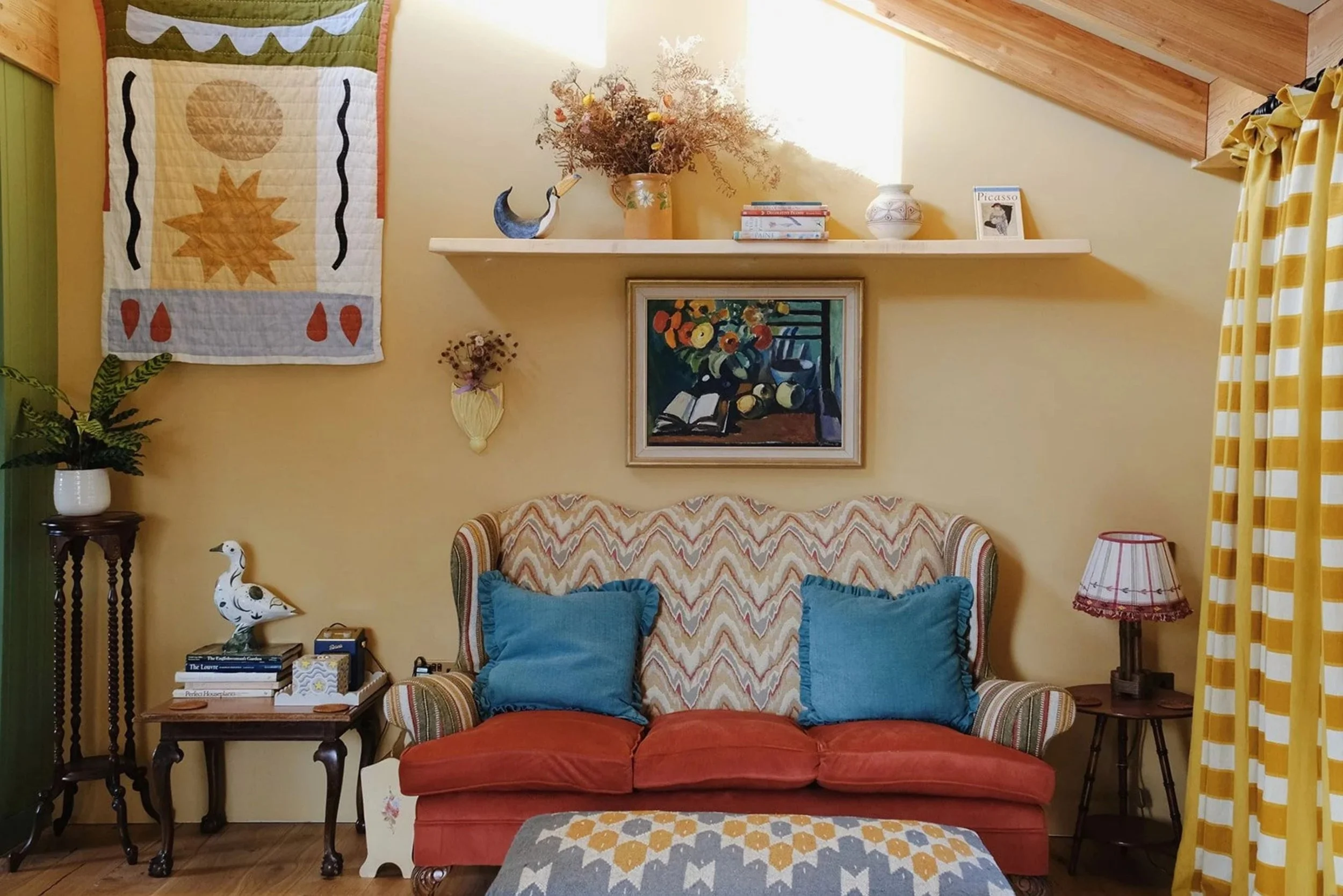 boutique-hotel-cabin-room-details-crows-nest-in-glebe-house-devon.jpg