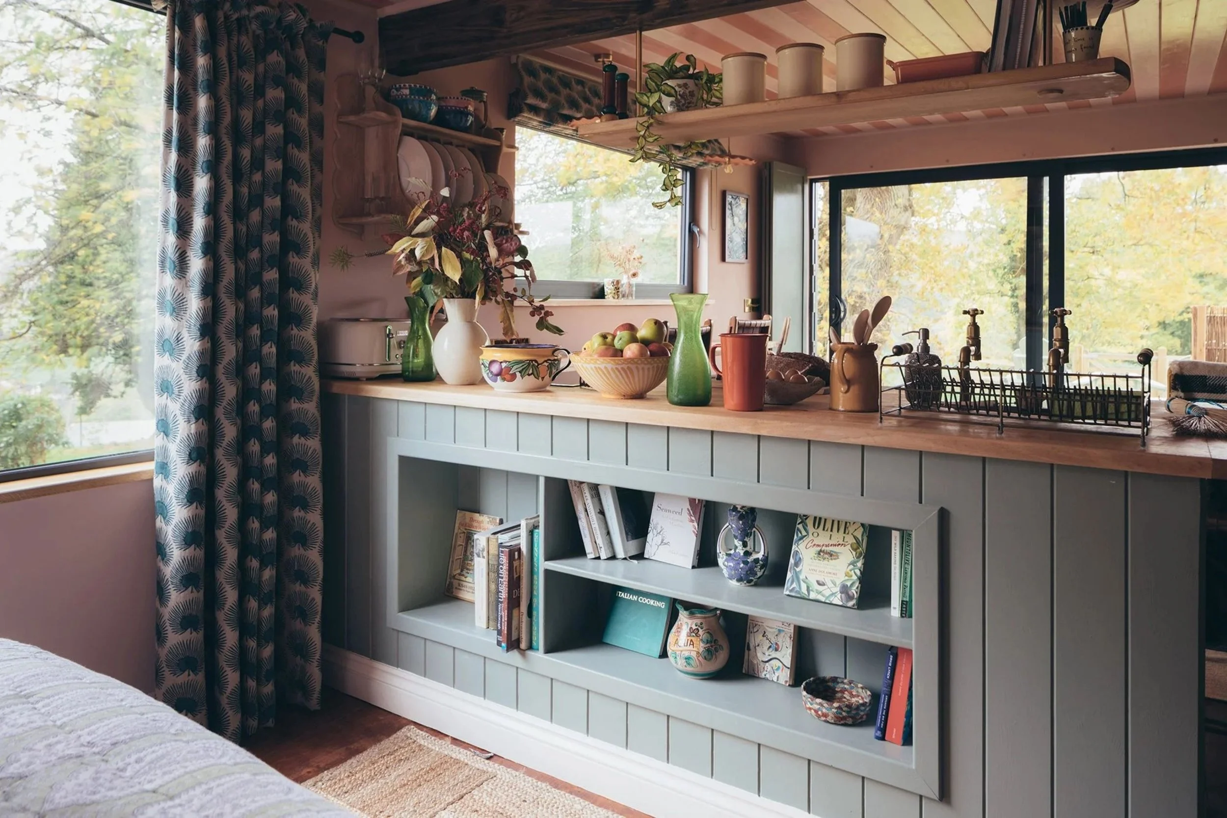 dining-area-of-best-boutique-hotel-bedroom-in-glebe-house-devon.jpg