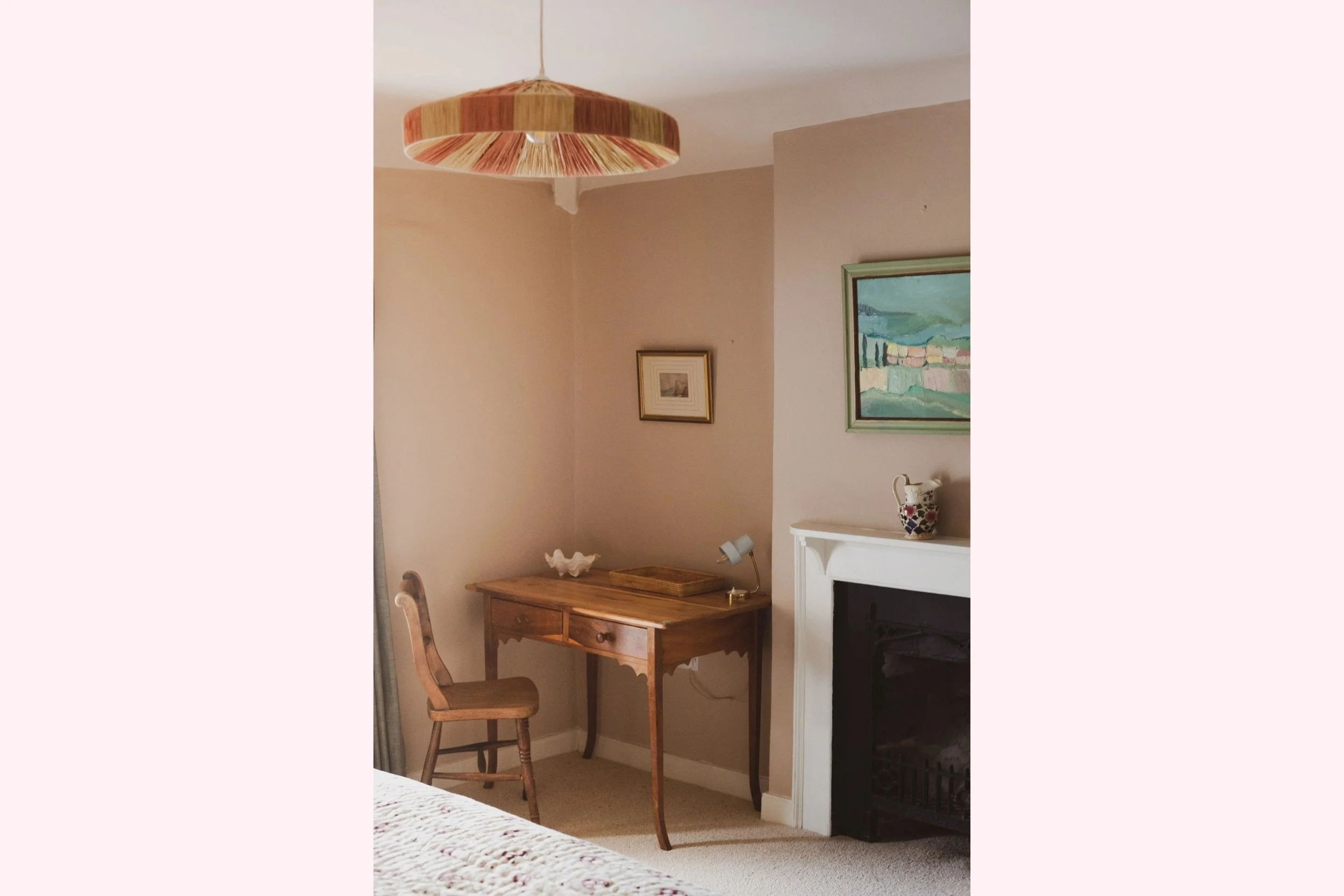 luxury-bed-and-breakfast-hotel-for-tourists-in-lyme-regis.jpg