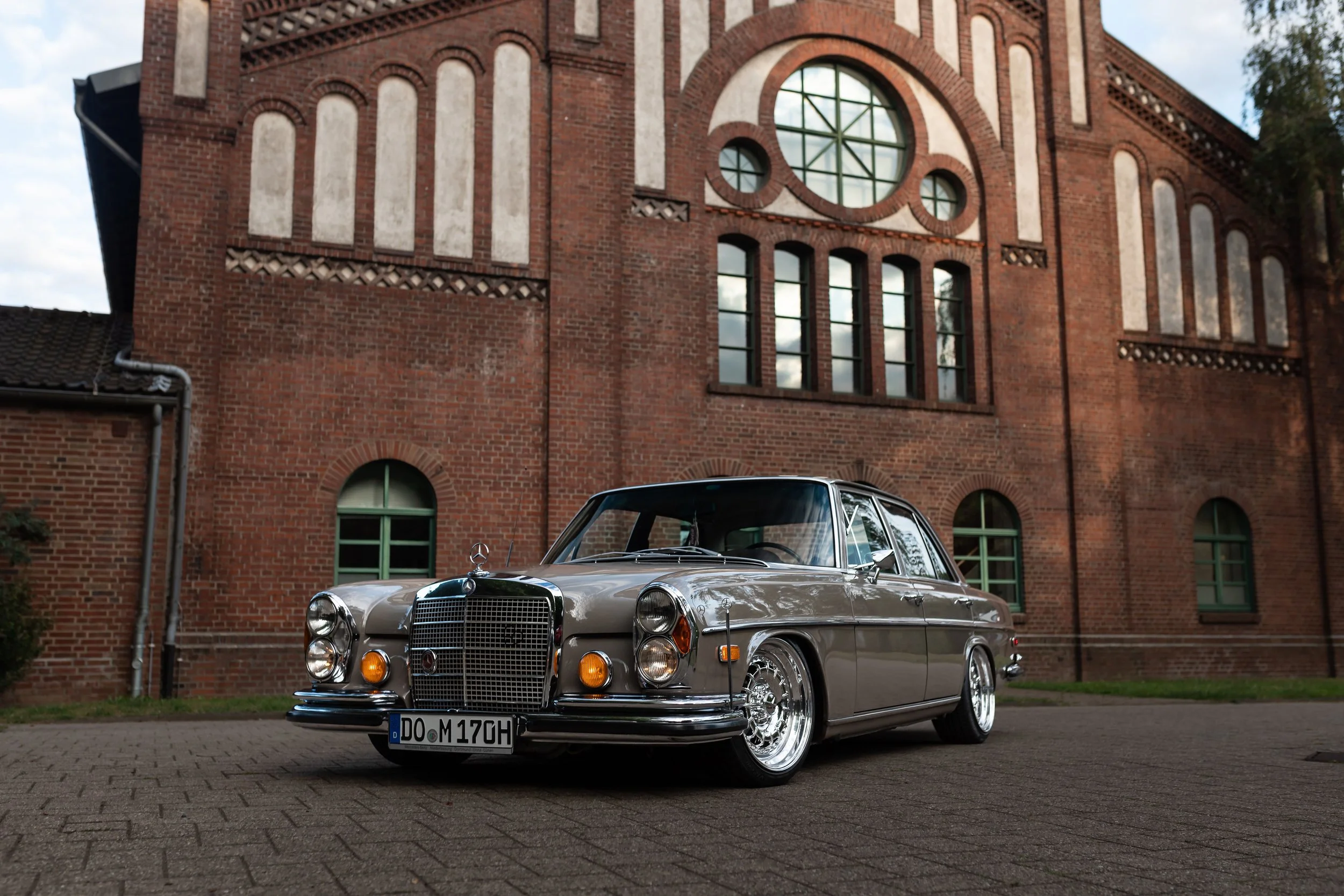 Mercedes_Dortmund (4).jpg