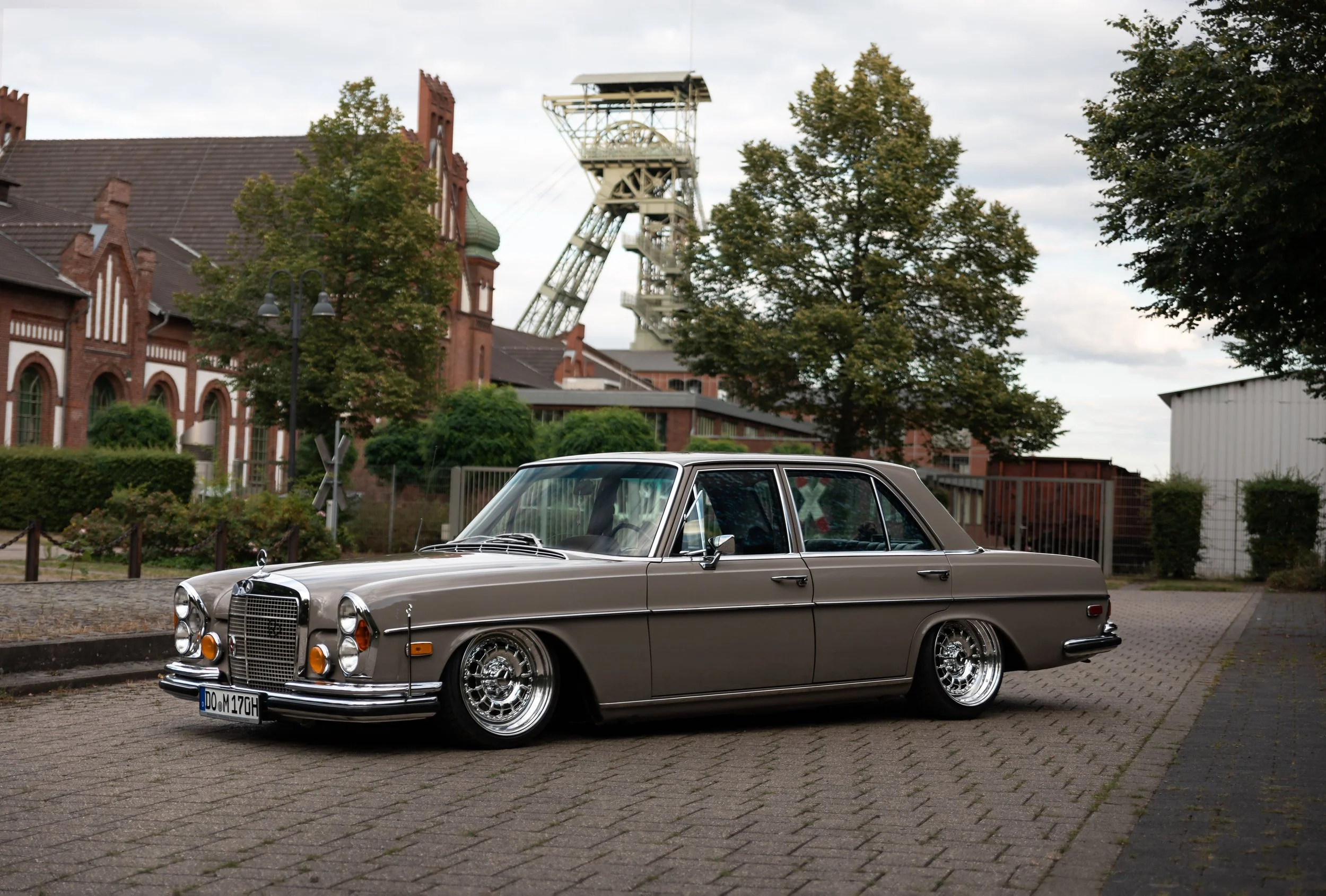 Mercedes_Dortmund (3).jpg