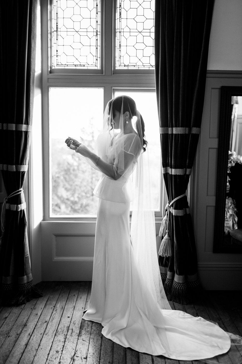 The beacon-Kent Wedding venue-Lottie Topping-Tunbridge wells Photographer-Bonbride dress-468.jpg