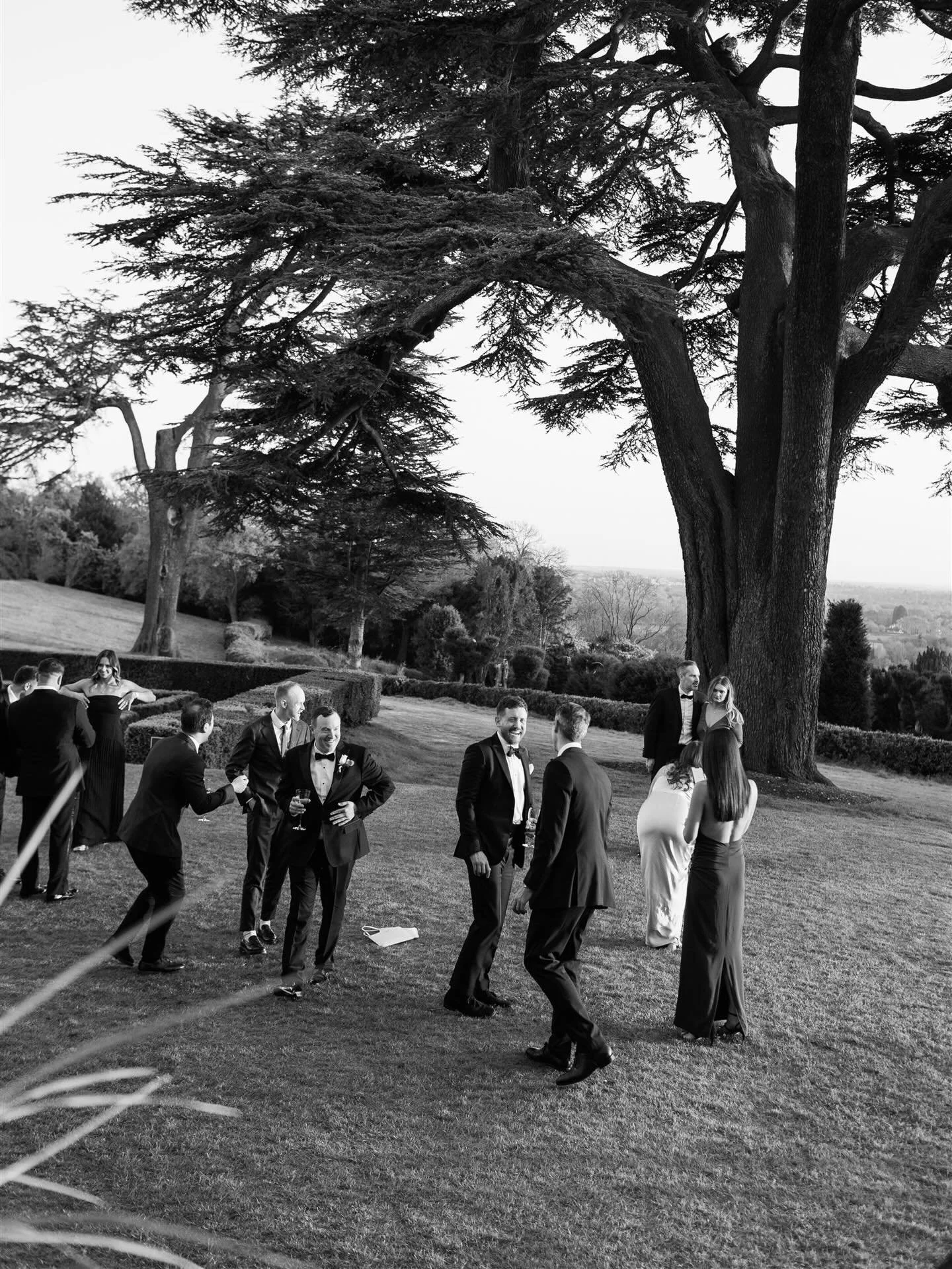 Manifesting beautiful April days like this one because I look at these photos and remember how sensational that felt ☀️ a beautiful, emotional and high energy day for Sophie + John. 

📍@hedsor
Video @charlimayvideo 
Flowers @seventhheavenevents 
HMU